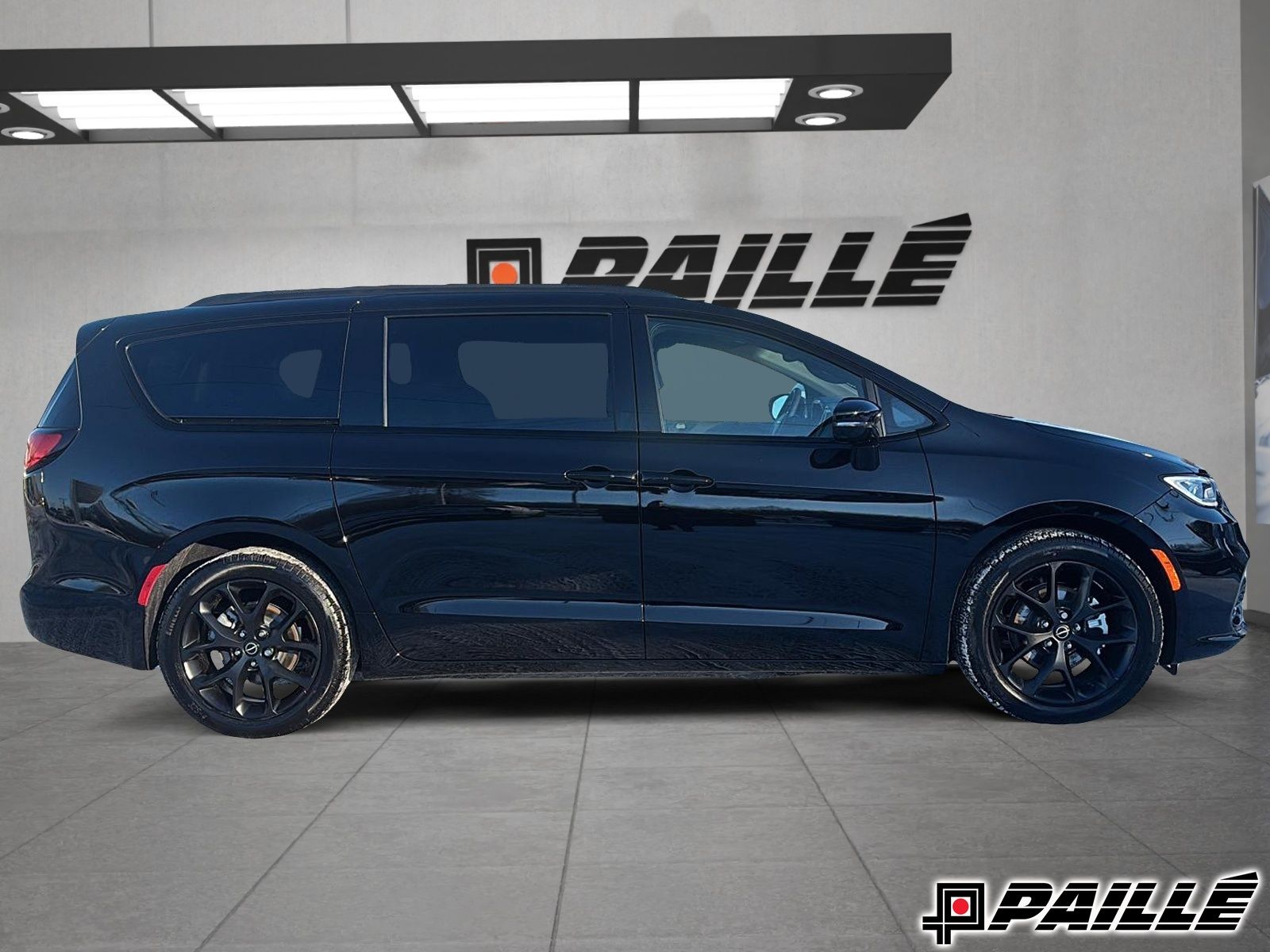 2026 Chrysler Pacifica in Nicolet, Quebec