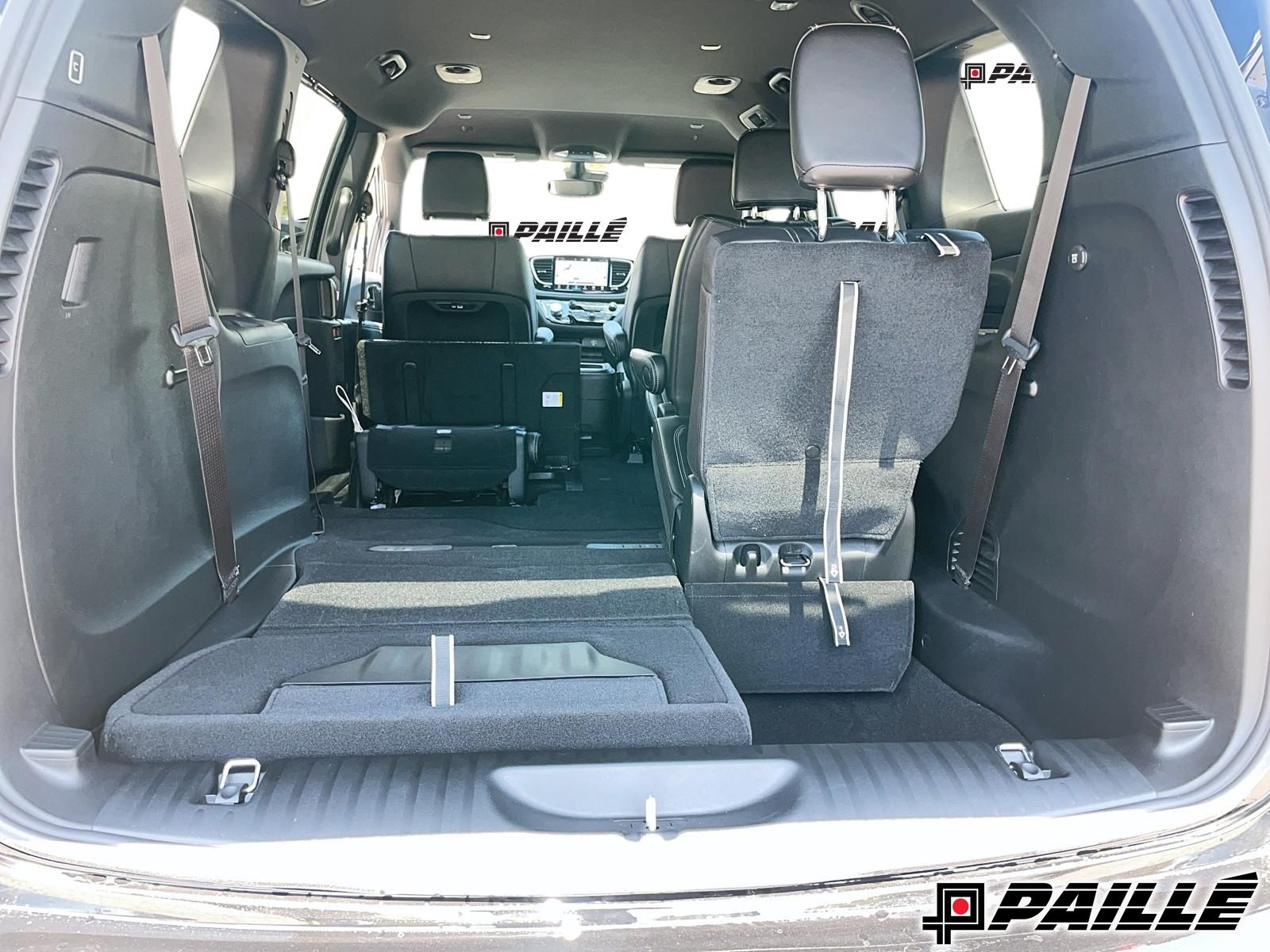 2026 Chrysler Pacifica in Nicolet, Quebec
