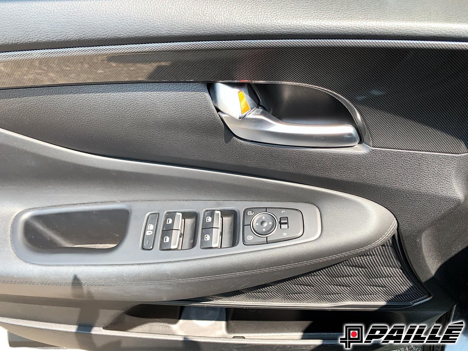 2023 Hyundai Santa Fe in Nicolet, Quebec