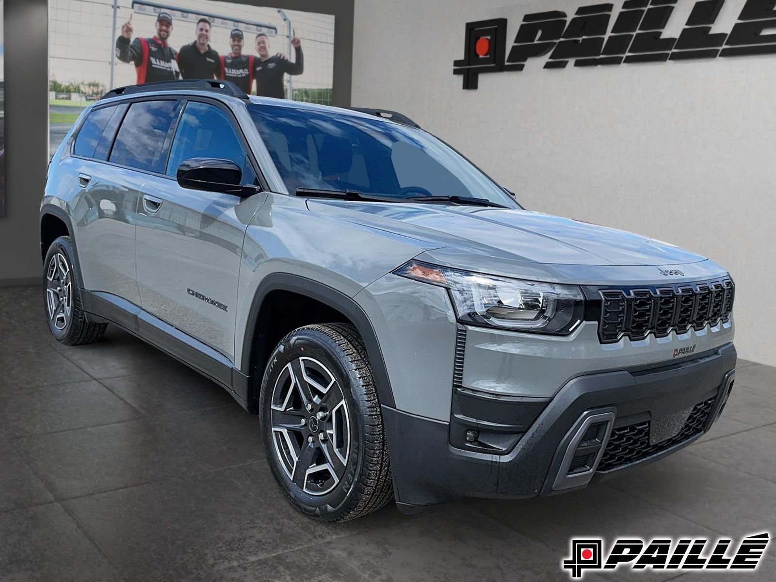 Jeep Cherokee LAREDO 2026