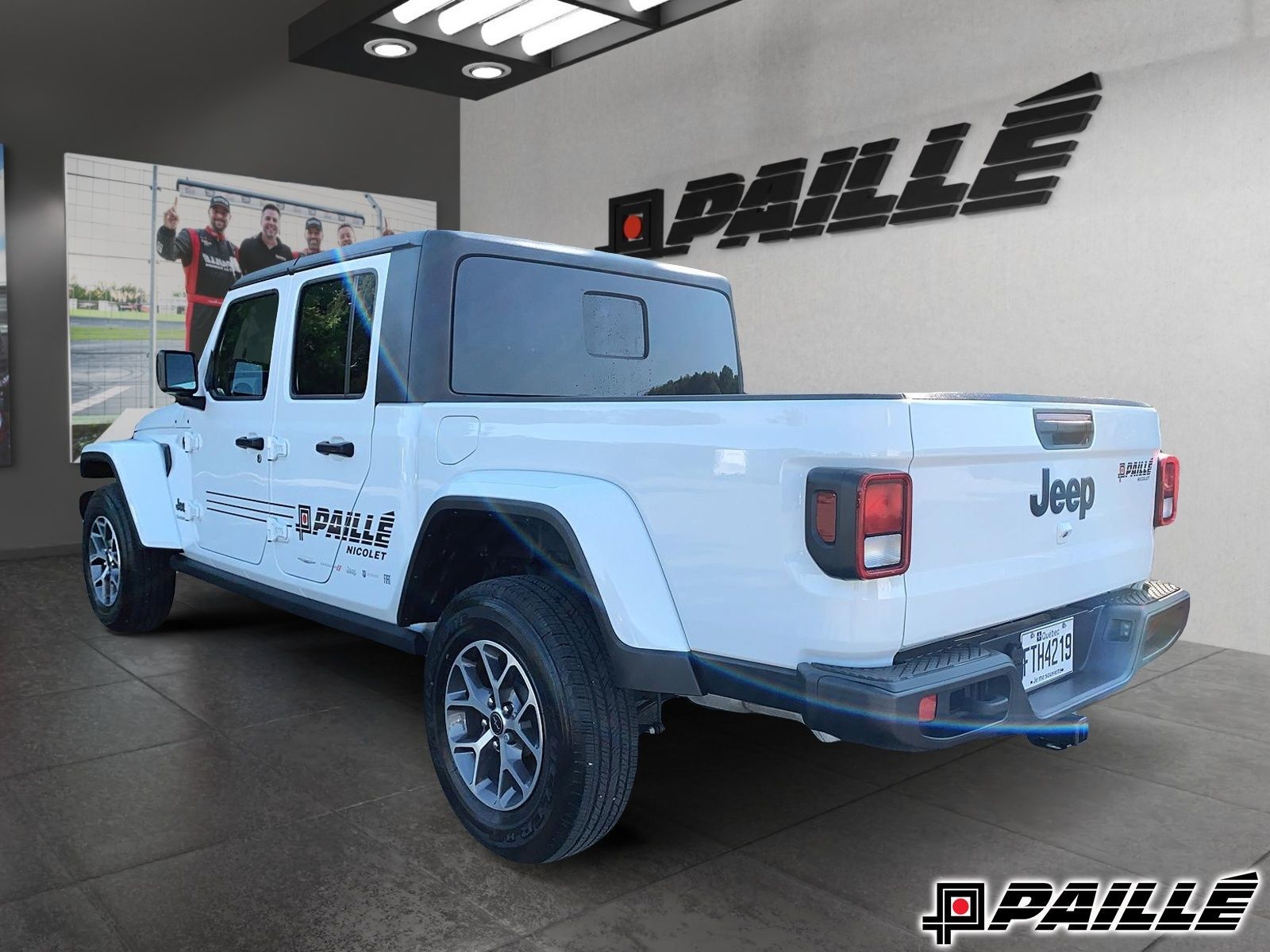 2024 Jeep Gladiator in Nicolet, Quebec