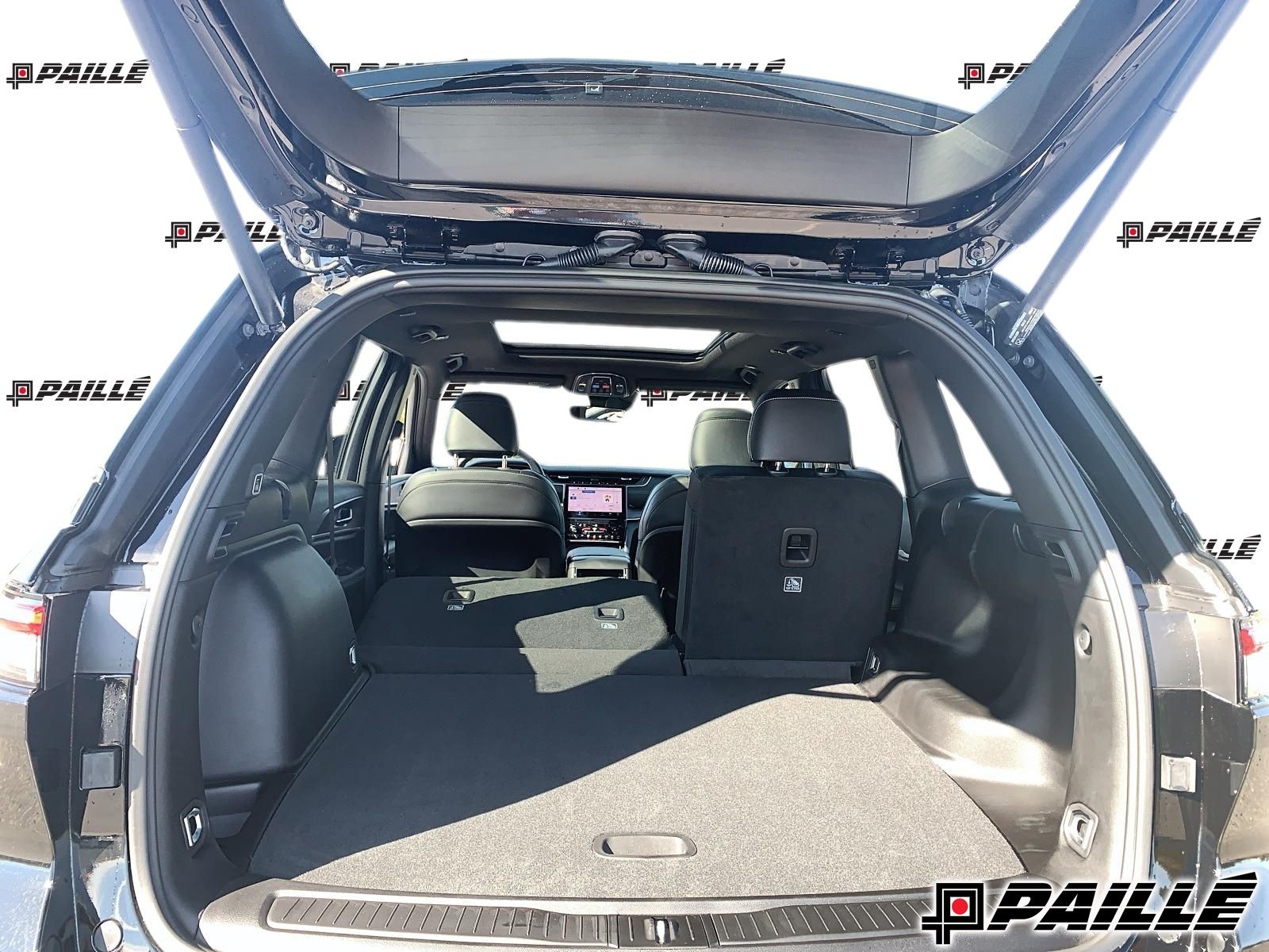 2025 Jeep Grand Cherokee in Nicolet, Quebec