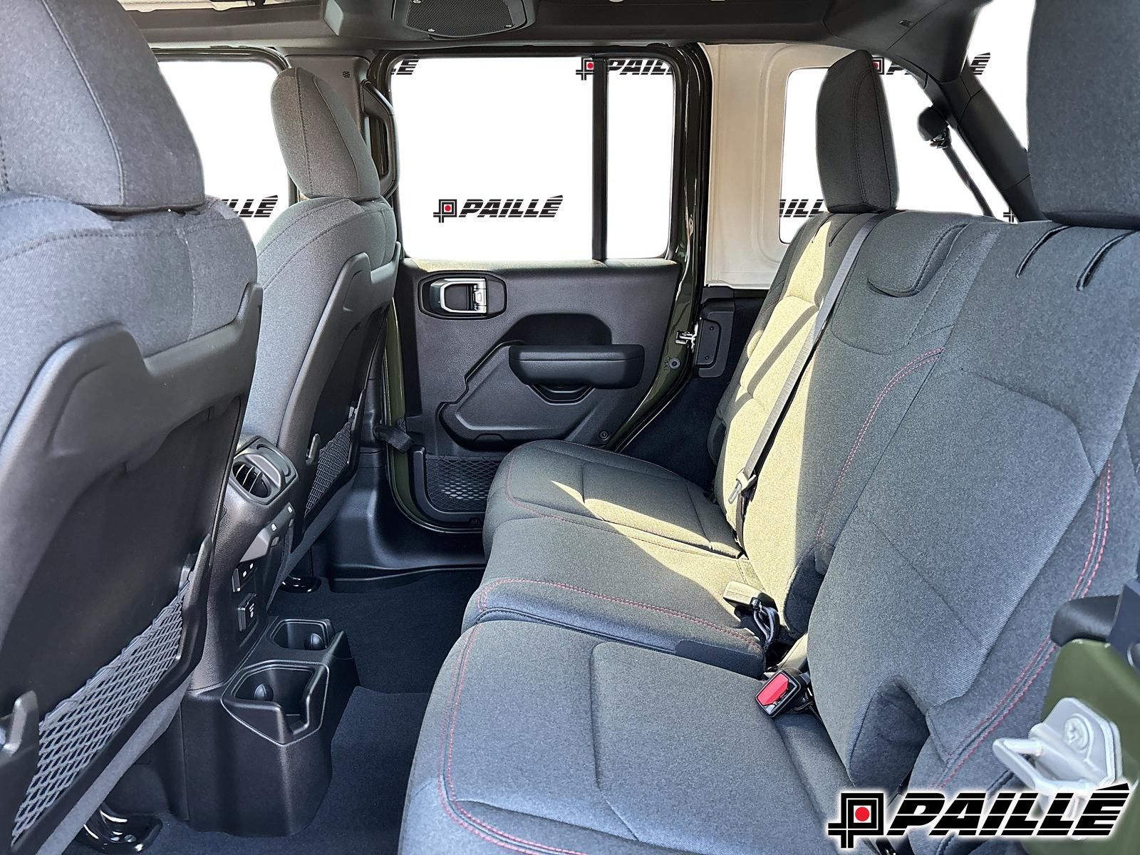 Jeep WRANGLER 4-Door  2024 à Nicolet, Québec