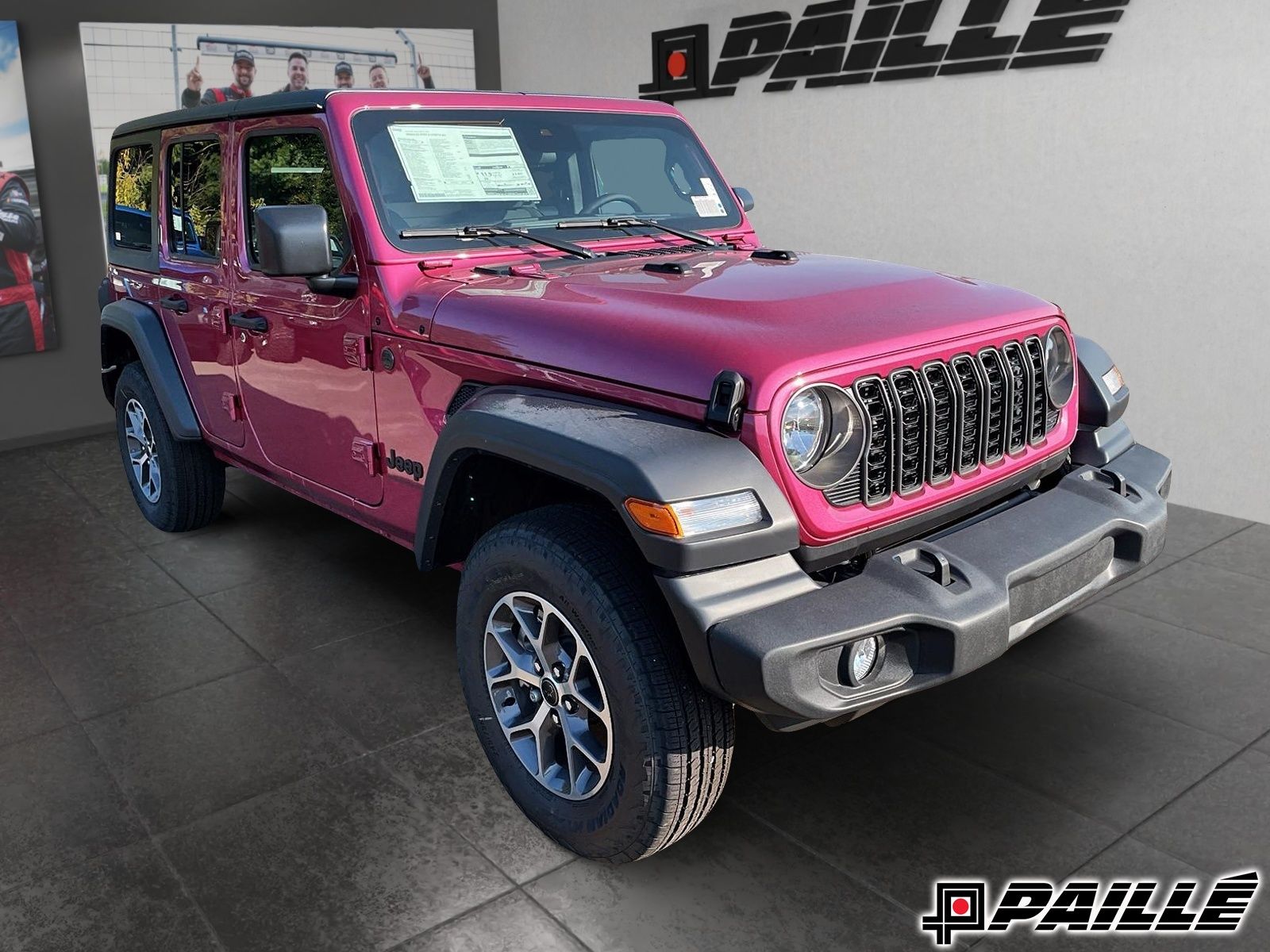 Jeep WRANGLER 4-Door  2024 à Nicolet, Québec