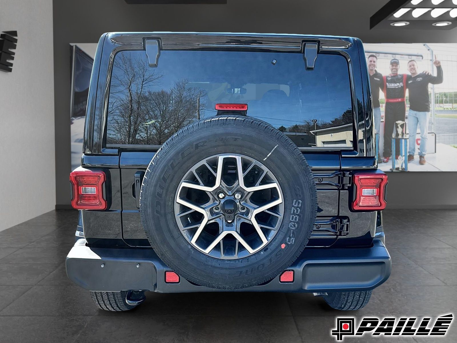 Jeep WRANGLER 4-Door  2024 à Nicolet, Québec