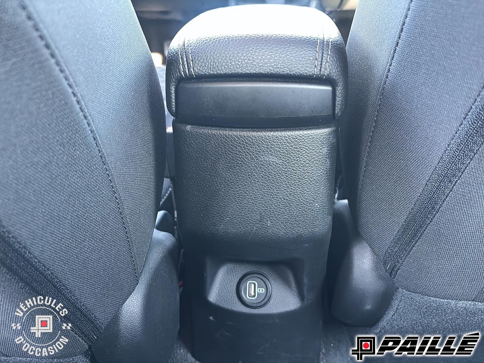 2023 Kia Rio 5-door in Nicolet, Quebec