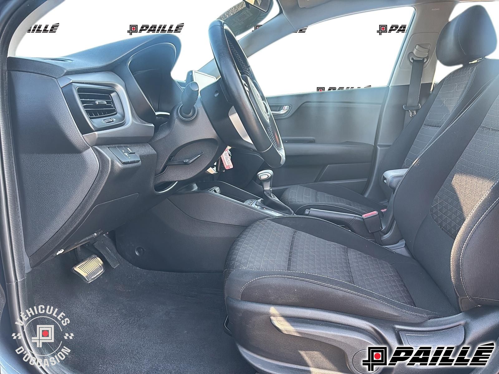 2023 Kia Rio 5-door in Nicolet, Quebec
