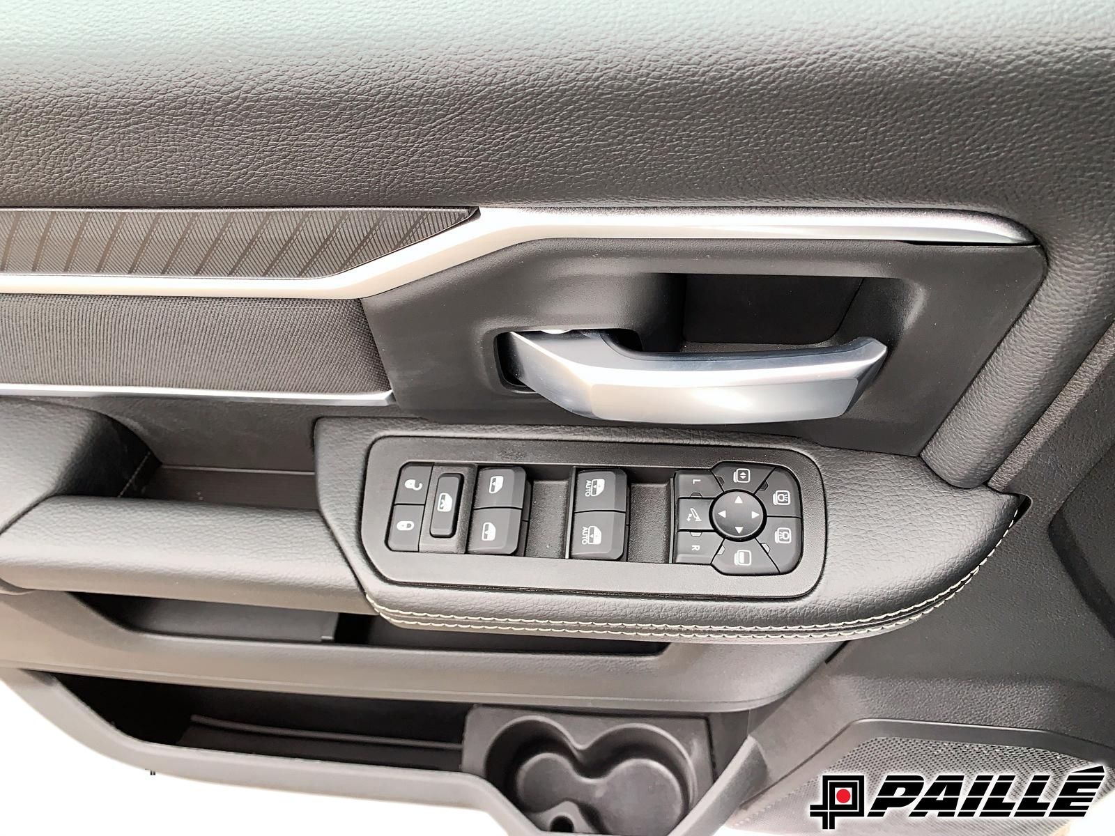 2025 Ram 2500 in Nicolet, Quebec