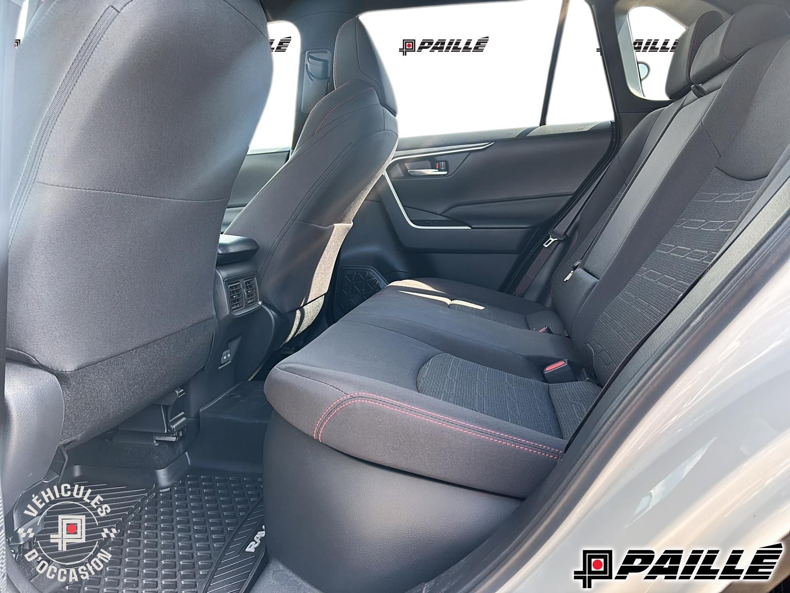 2025 Toyota RAV4 Plug-In Hybrid in Nicolet, Quebec