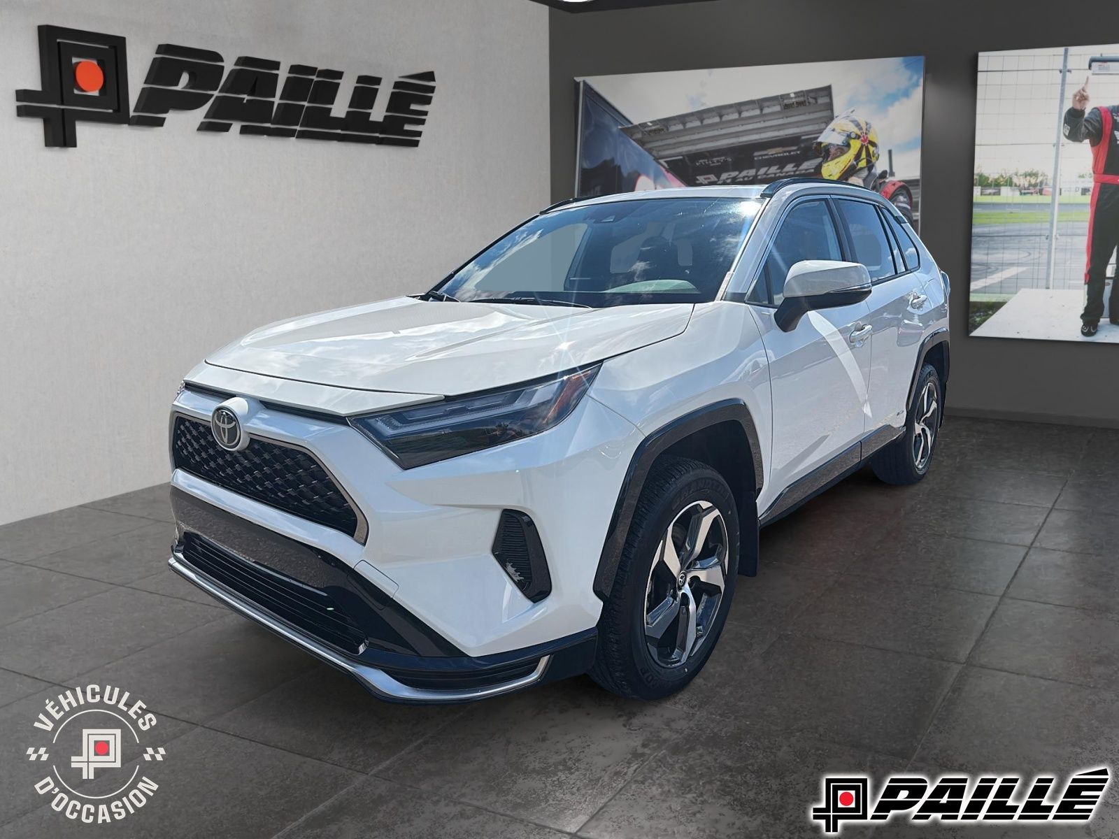 2025 Toyota RAV4 Plug-In Hybrid in Nicolet, Quebec