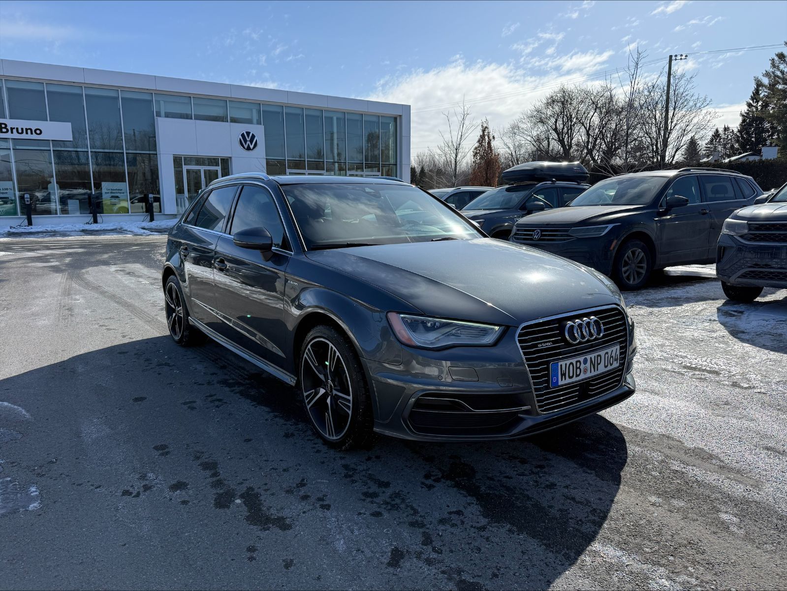 Audi A3 e-tron  2016 à Saint-Bruno-de-Montarville, Québec