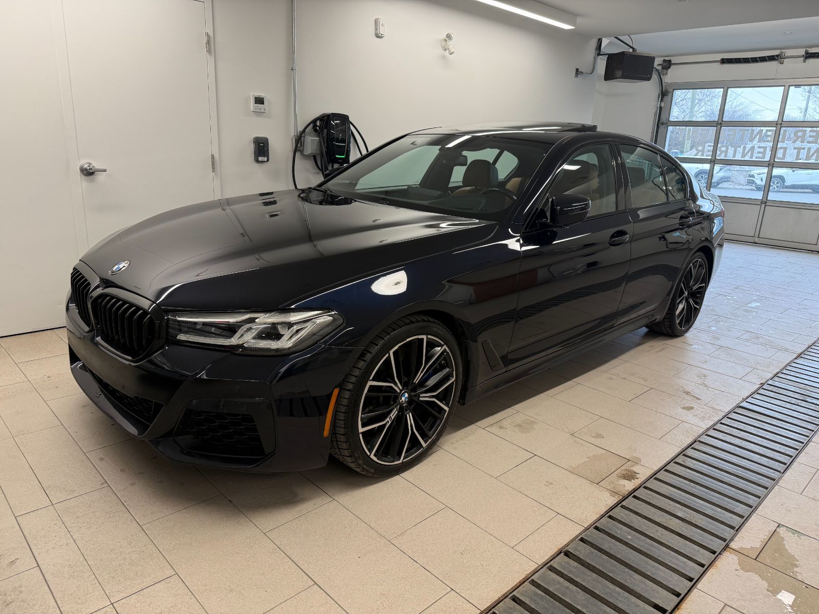 2022 BMW 5 Series in Saint-Bruno-de-Montarville, Quebec