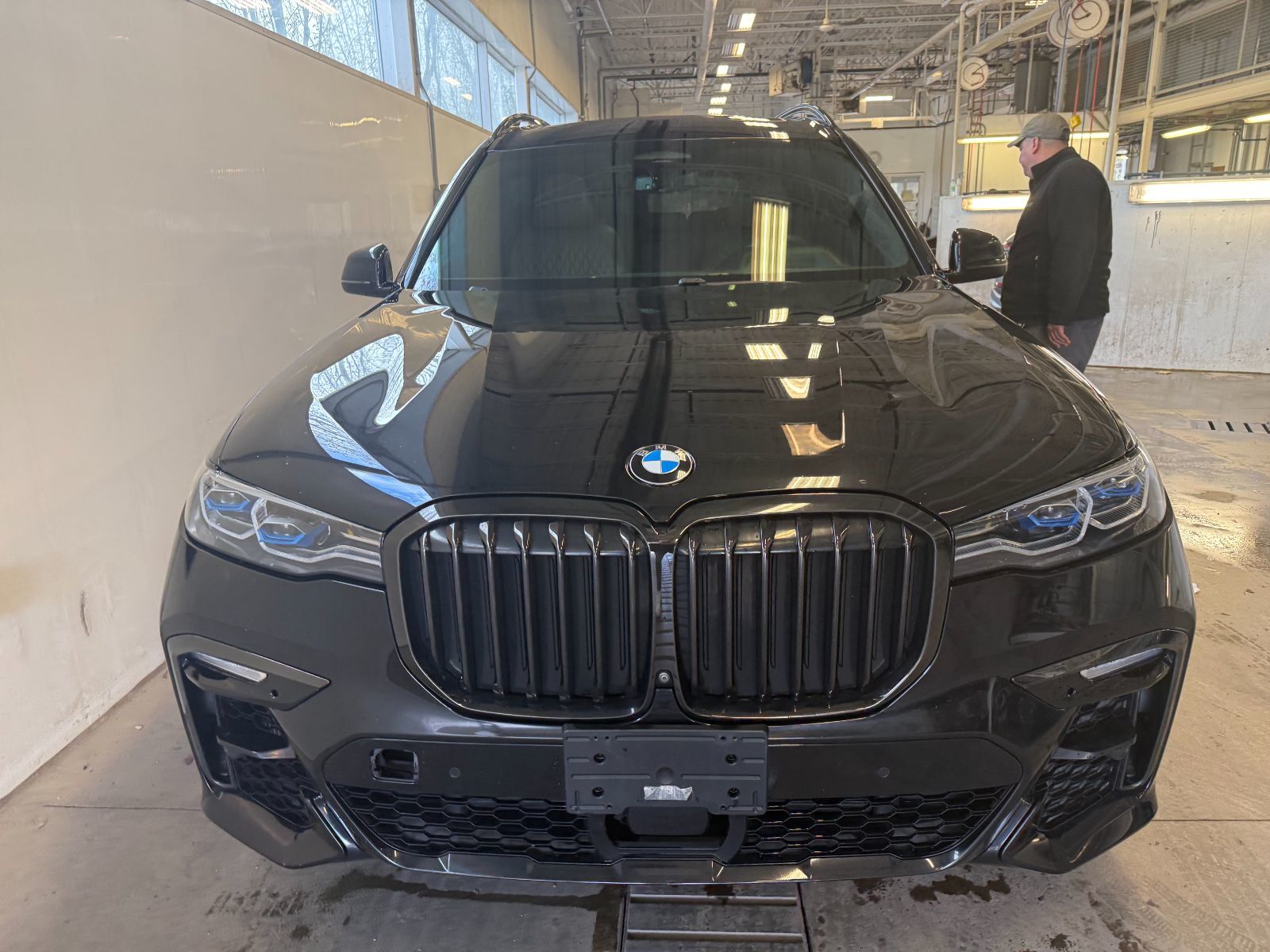 2021 BMW X7 in Saint-Bruno-de-Montarville, Quebec