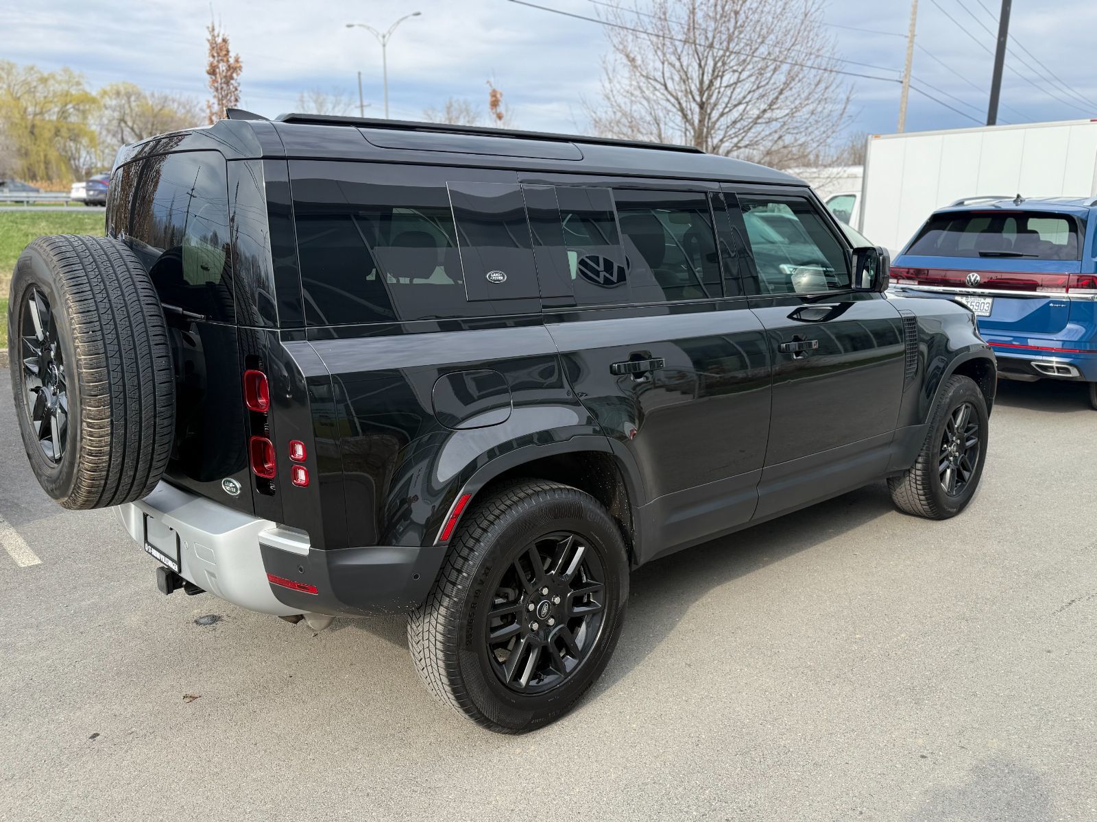 2022 Land Rover Defender in Saint-Bruno-de-Montarville, Quebec