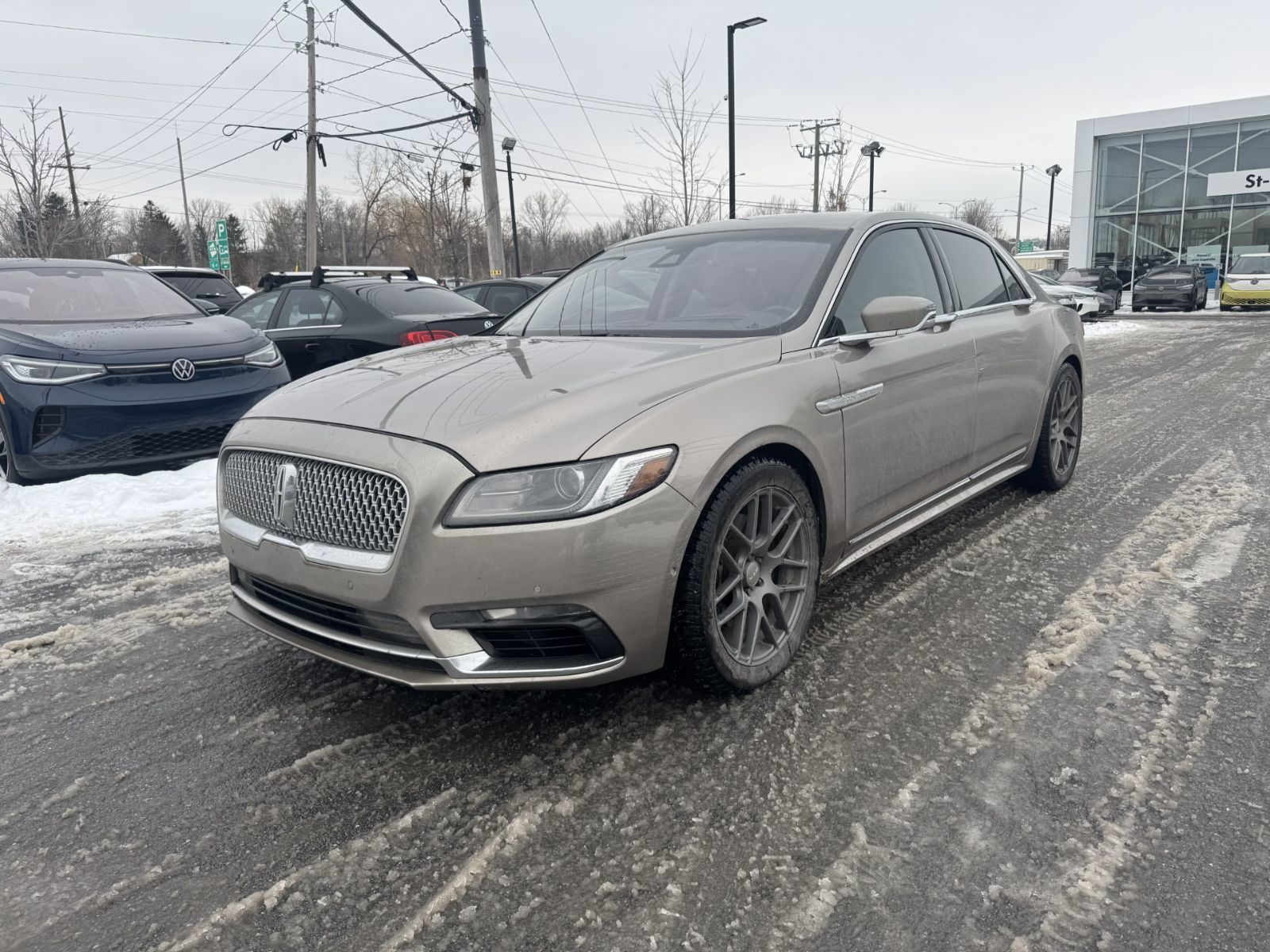2018 Lincoln Continental in Saint-Bruno-de-Montarville, Quebec