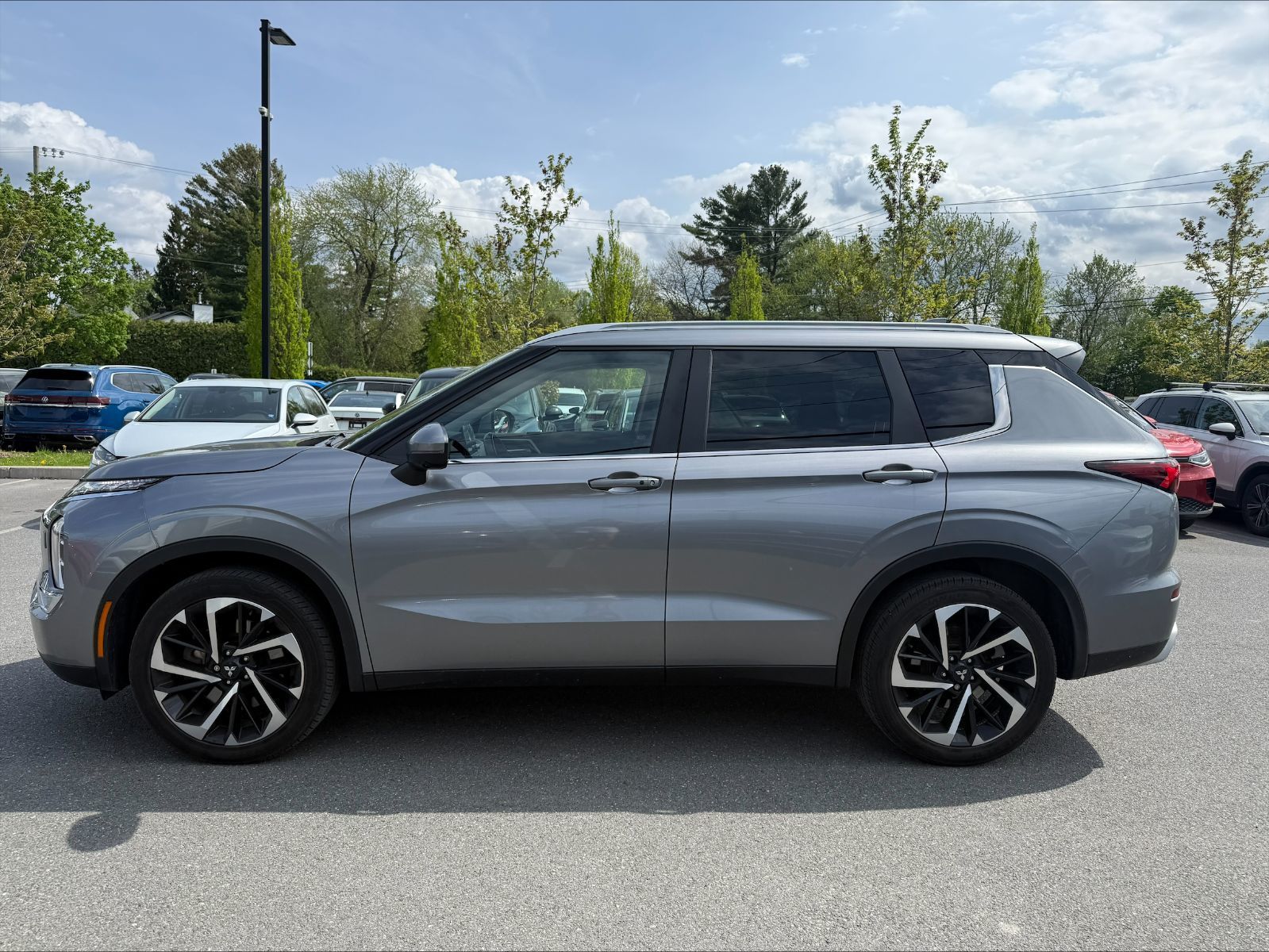 Mitsubishi Outlander  2022 à Saint-Bruno-de-Montarville, Québec