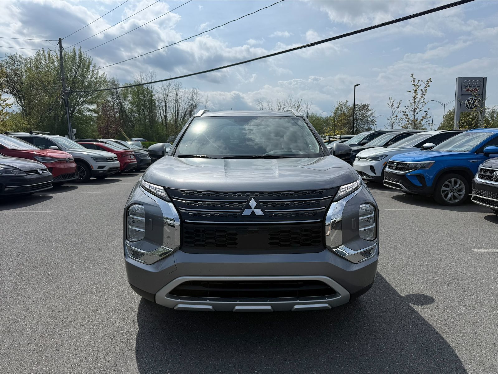 Mitsubishi Outlander  2022 à Saint-Bruno-de-Montarville, Québec