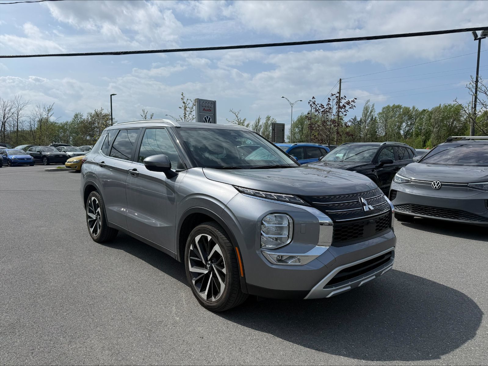 Mitsubishi Outlander  2022 à Saint-Bruno-de-Montarville, Québec