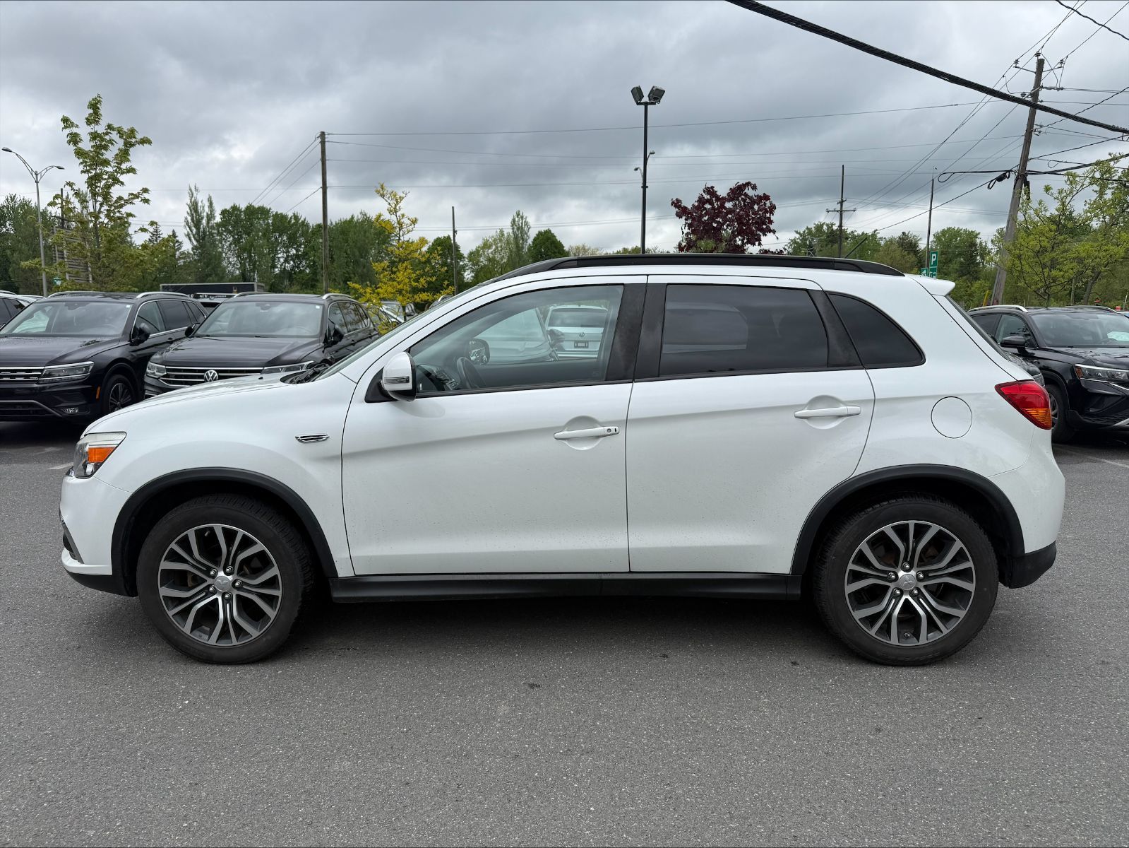 2016 Mitsubishi RVR in Saint-Bruno-de-Montarville, Quebec