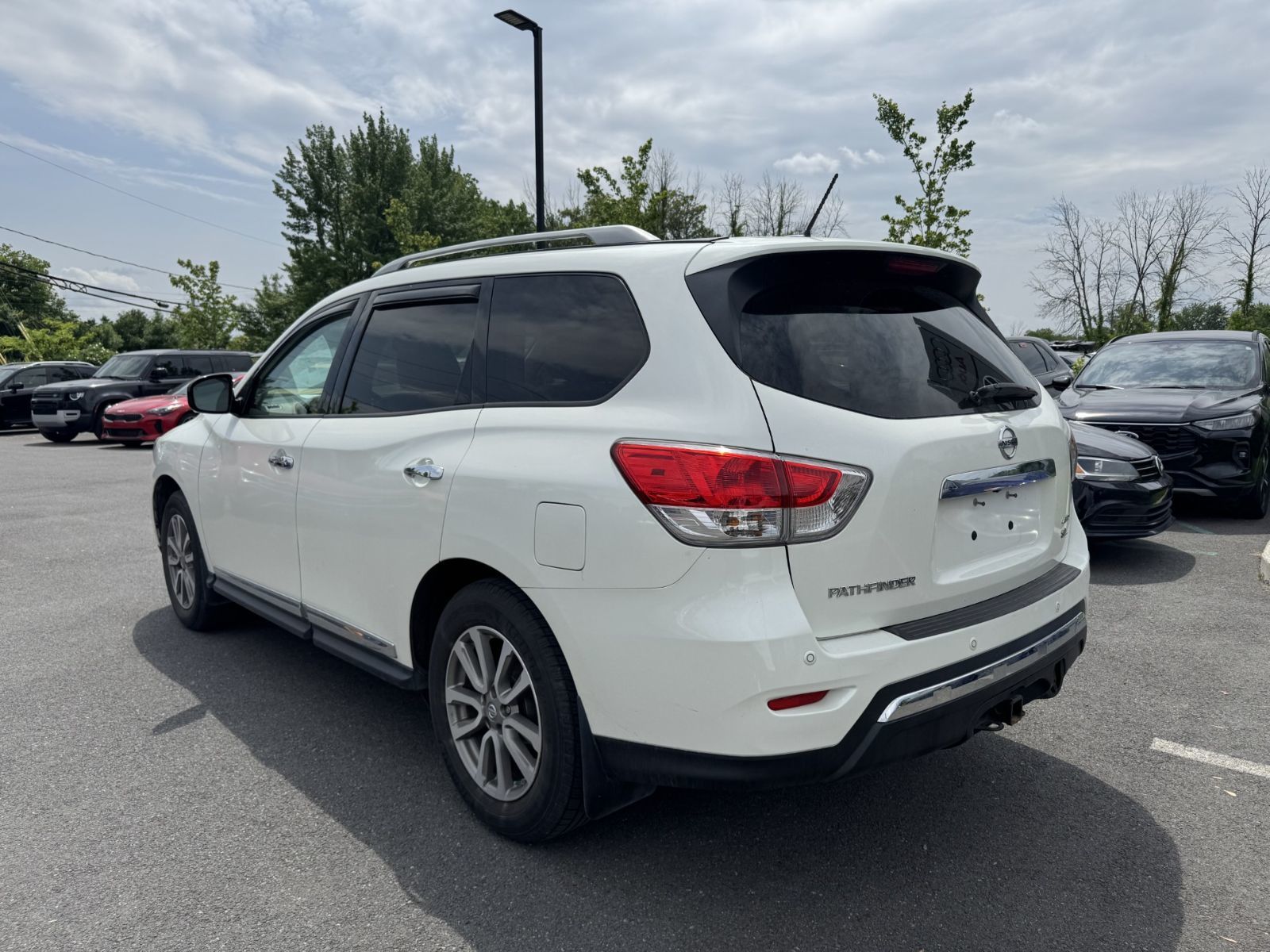 2016 Nissan Pathfinder in Saint-Bruno-de-Montarville, Quebec