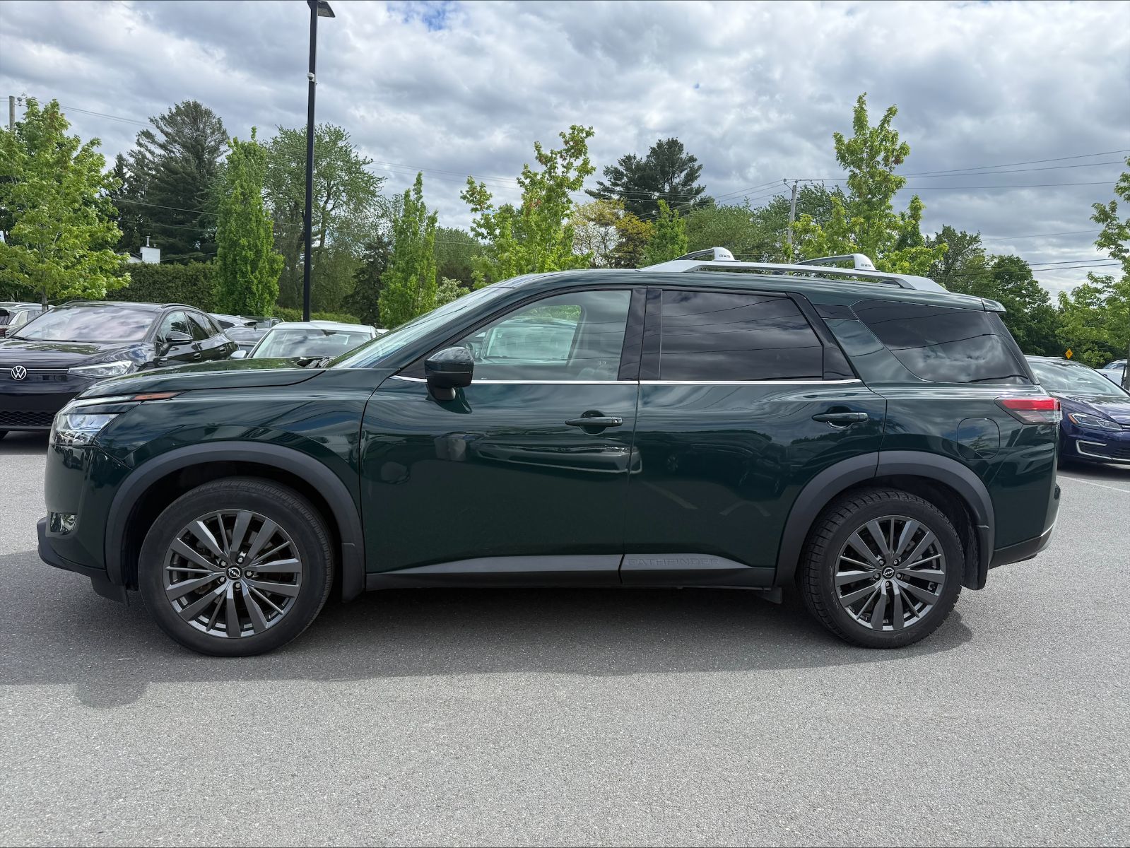 2022 Nissan Pathfinder in Saint-Bruno-de-Montarville, Quebec