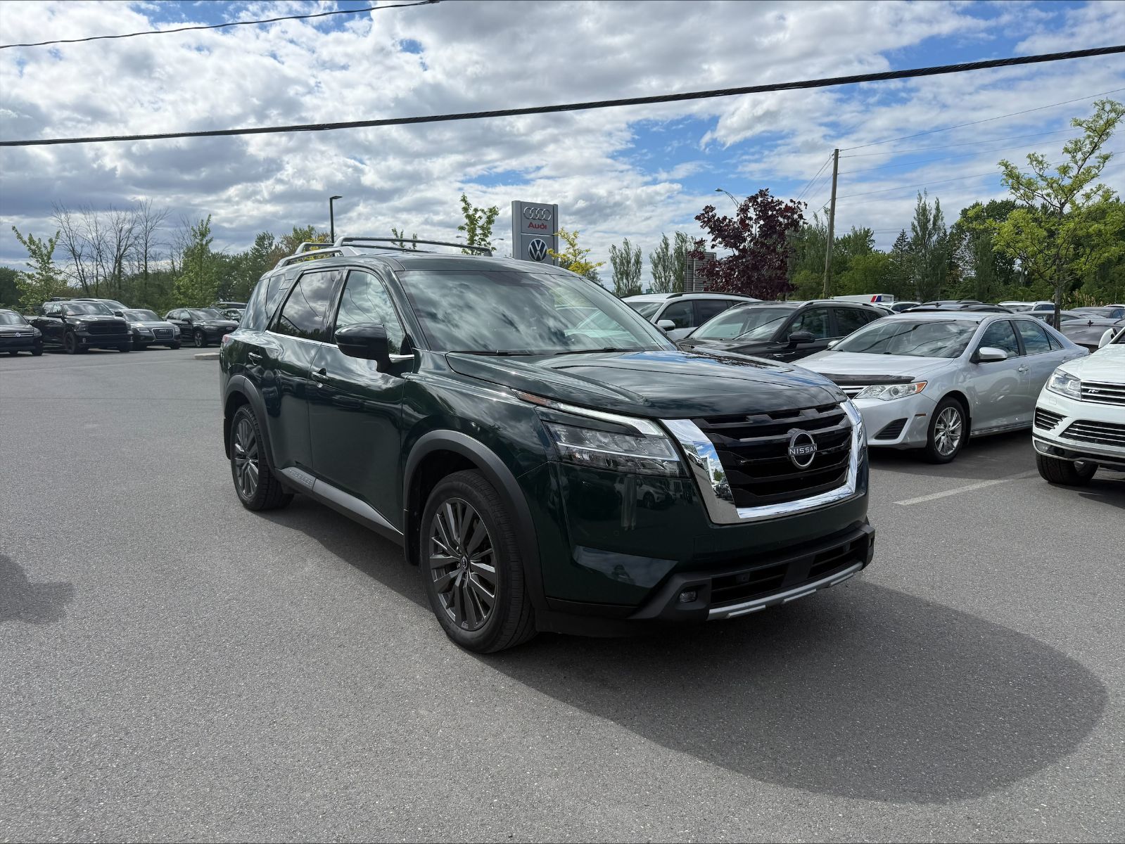 2022 Nissan Pathfinder in Saint-Bruno-de-Montarville, Quebec