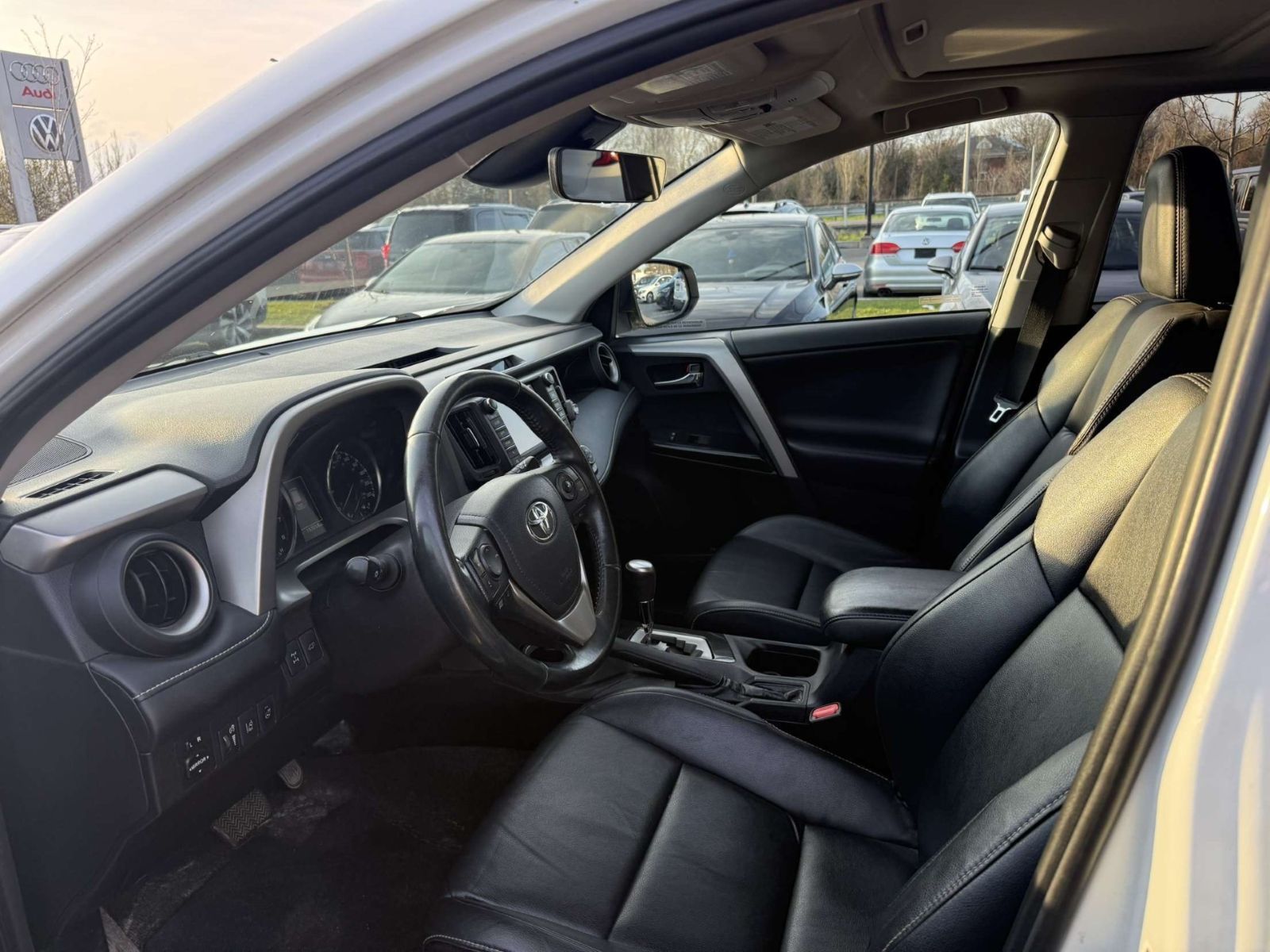 2016 Toyota RAV4 in Saint-Bruno-de-Montarville, Quebec