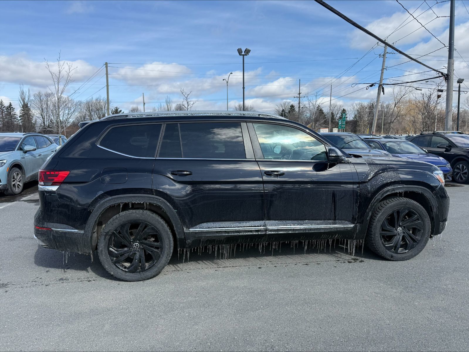 2022 Volkswagen Atlas in Saint-Bruno-de-Montarville, Quebec