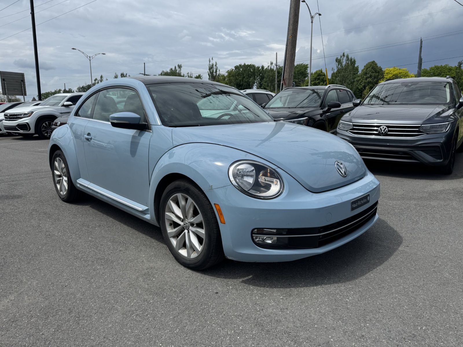 Volkswagen Beetle Coupe  2015 à Saint-Bruno-de-Montarville, Québec