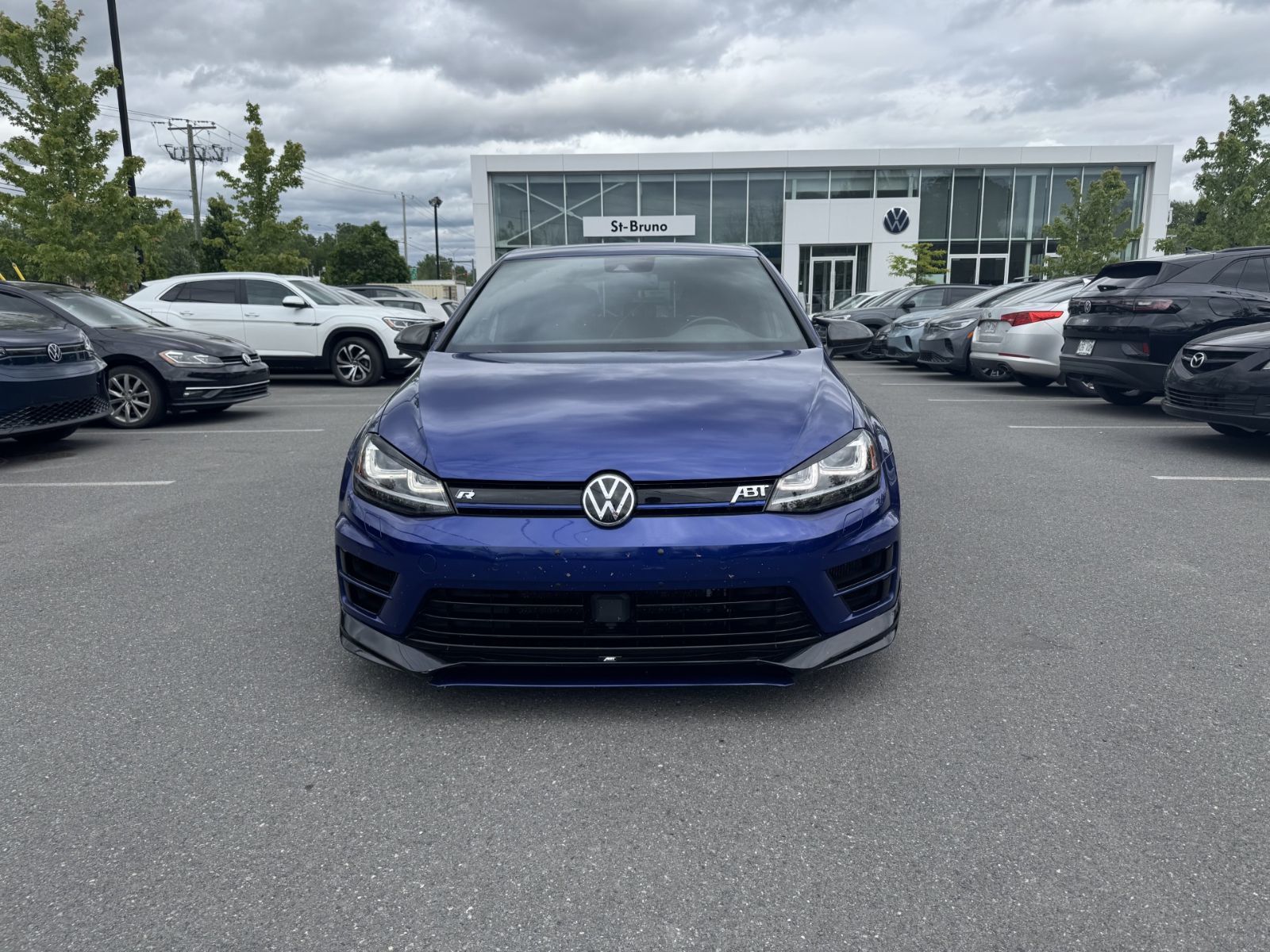Volkswagen Golf R  2016 à Saint-Bruno-de-Montarville, Québec