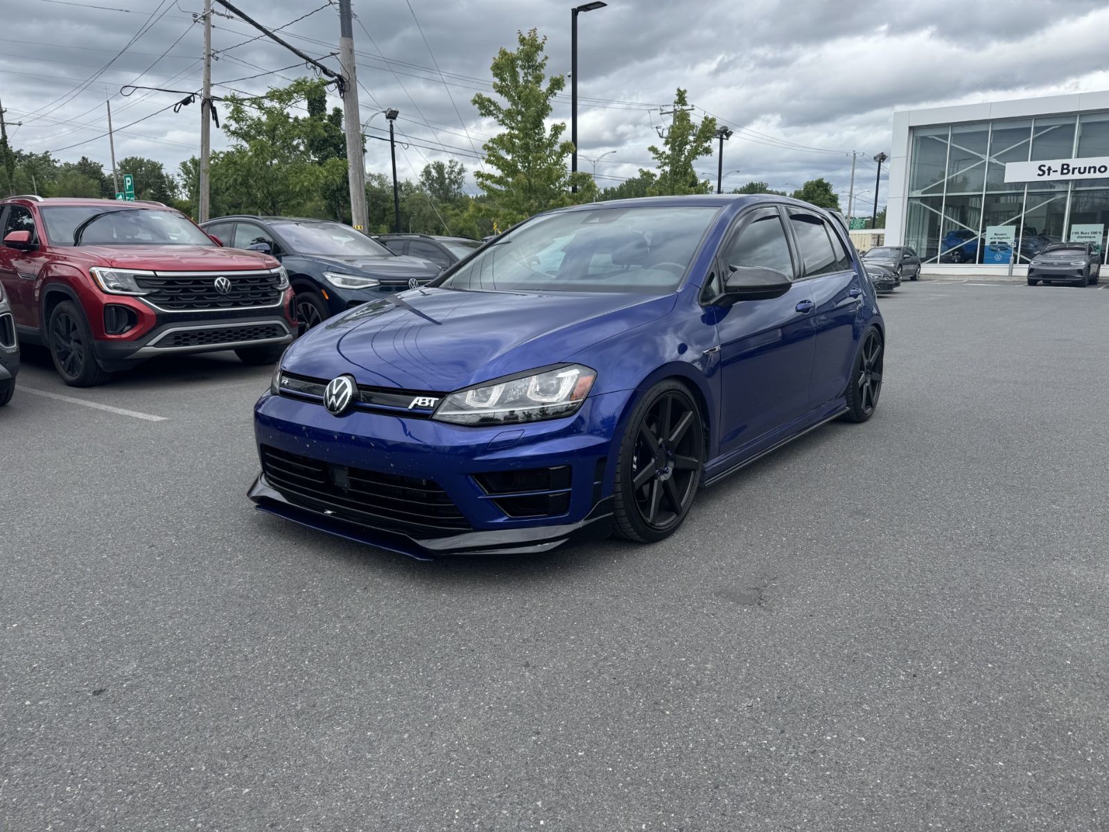 Volkswagen Golf R  2016 à Saint-Bruno-de-Montarville, Québec
