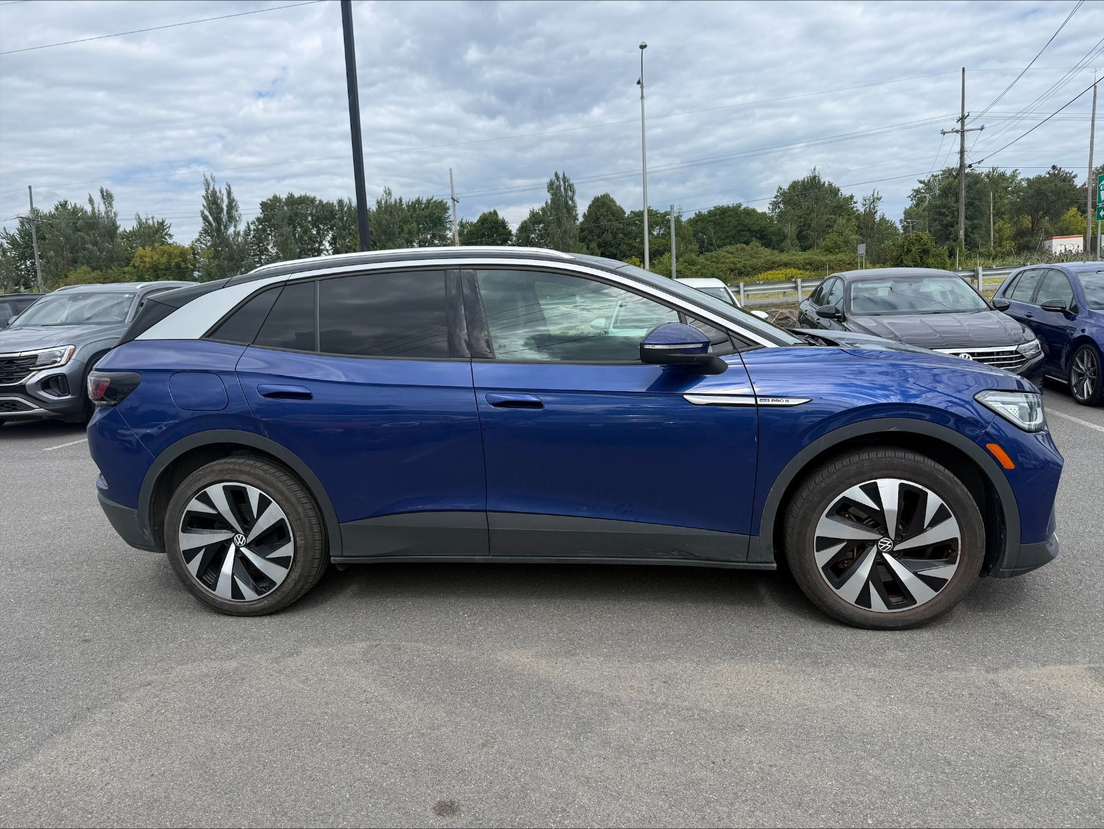Volkswagen ID.4  2022 à Saint-Bruno-de-Montarville, Québec