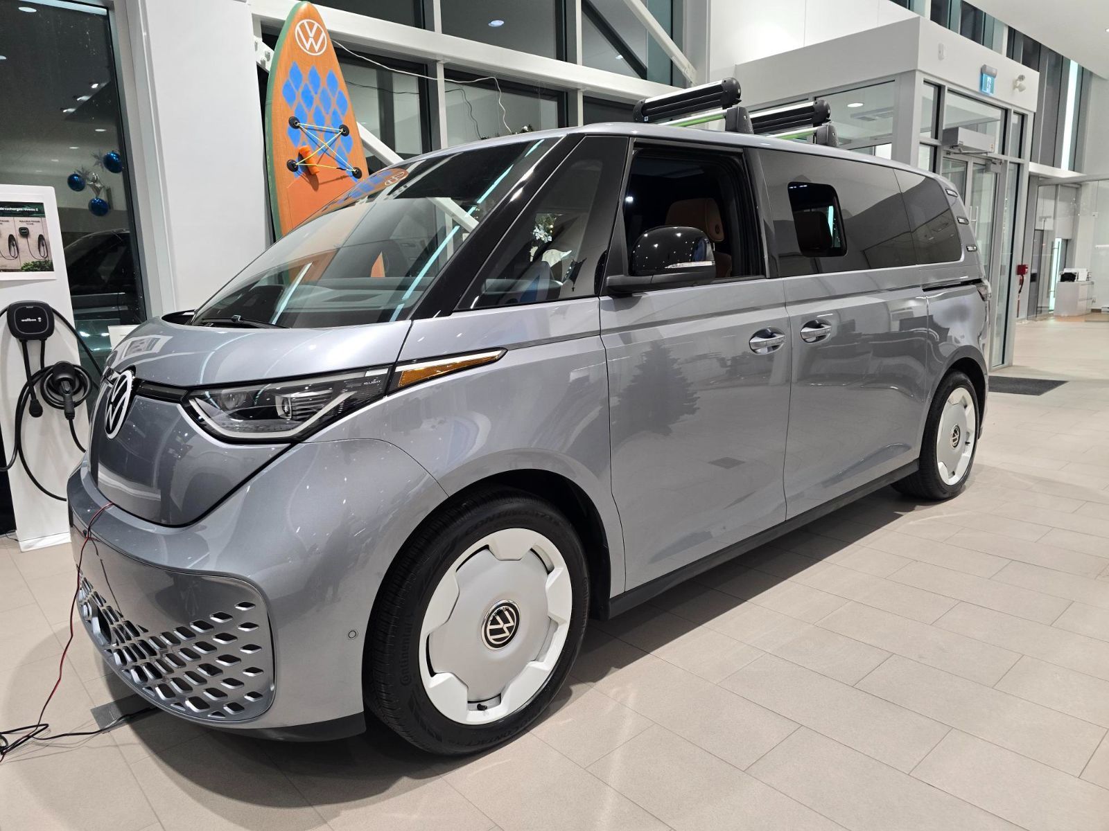 Volkswagen ID. Buzz  2025 à Saint-Bruno-de-Montarville, Québec