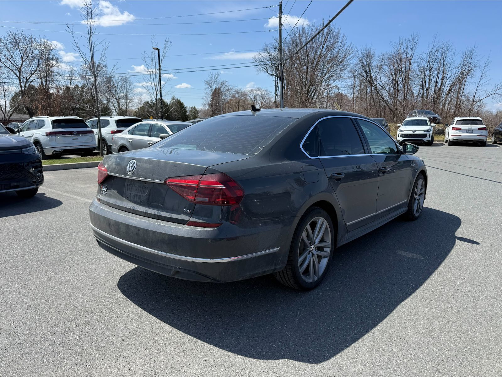 2018 Volkswagen Passat in Saint-Bruno-de-Montarville, Quebec
