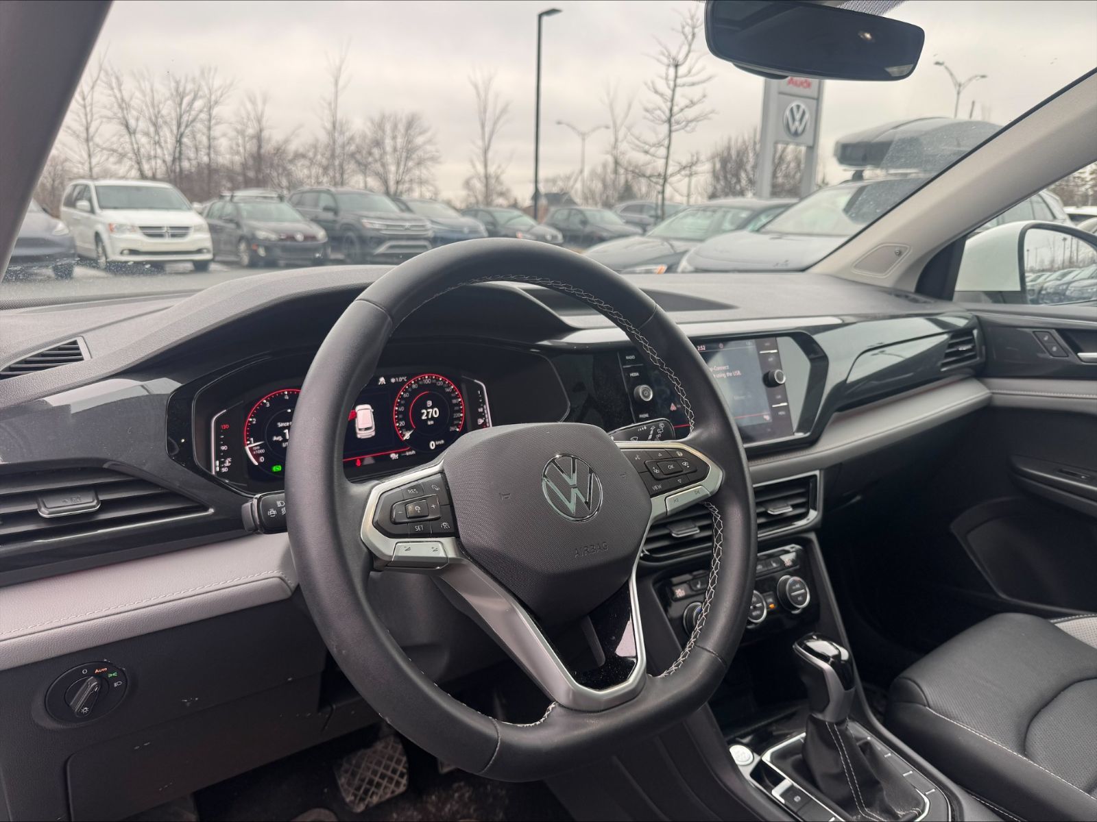 Volkswagen Taos  2022 à Saint-Bruno-de-Montarville, Québec