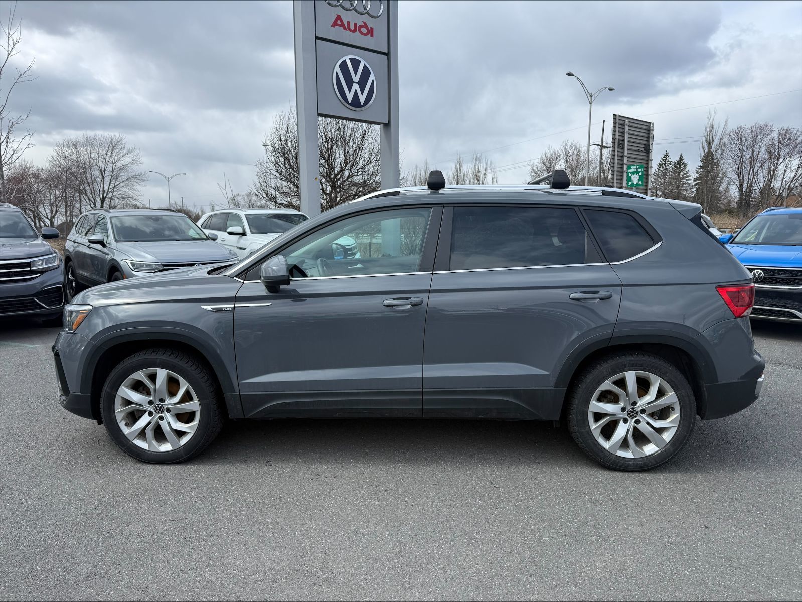 Volkswagen Taos  2022 à Saint-Bruno-de-Montarville, Québec