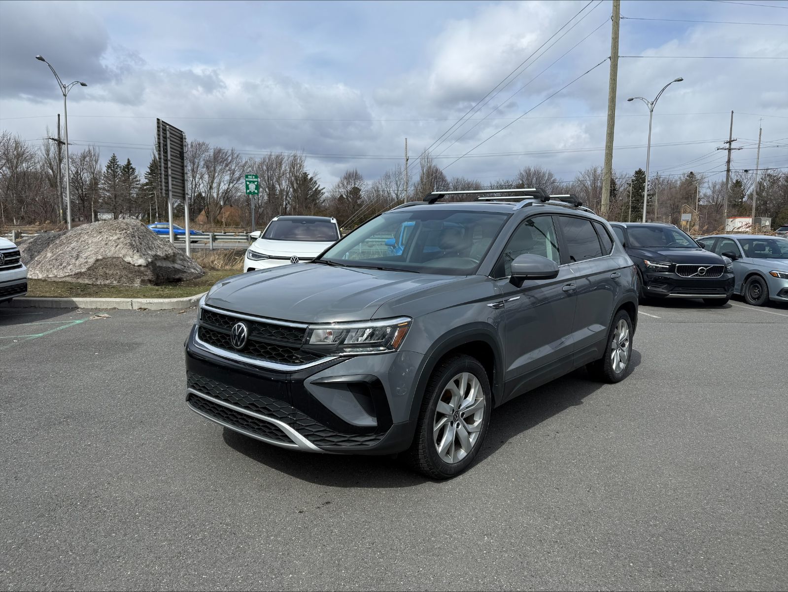 Volkswagen Taos  2022 à Saint-Bruno-de-Montarville, Québec