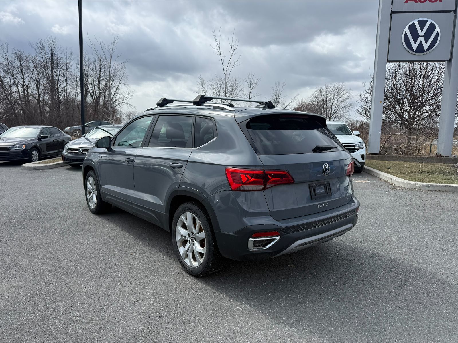 Volkswagen Taos  2022 à Saint-Bruno-de-Montarville, Québec