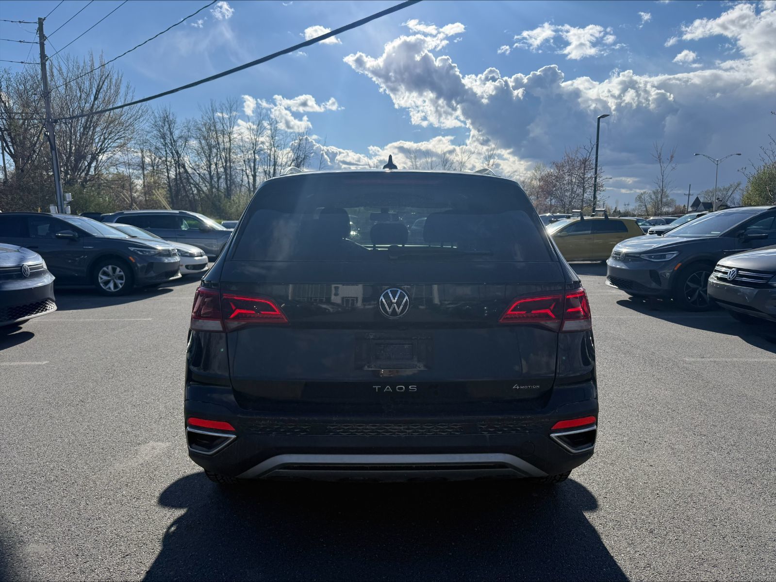 Volkswagen Taos  2022 à Saint-Bruno-de-Montarville, Québec