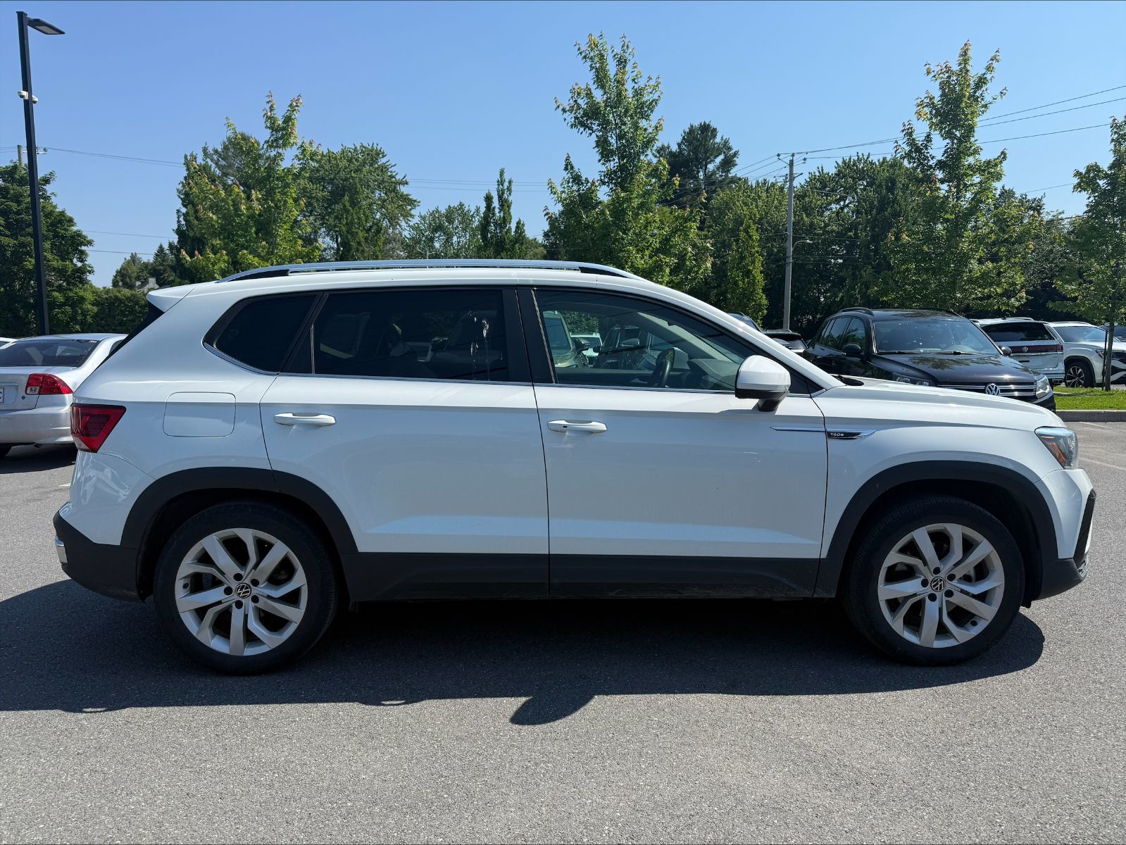 Volkswagen Taos  2022 à Saint-Bruno-de-Montarville, Québec
