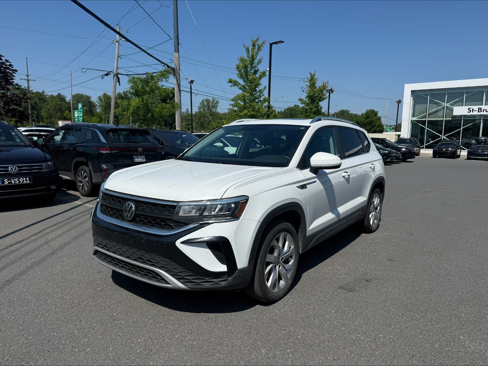 Volkswagen Taos  2022 à Saint-Bruno-de-Montarville, Québec
