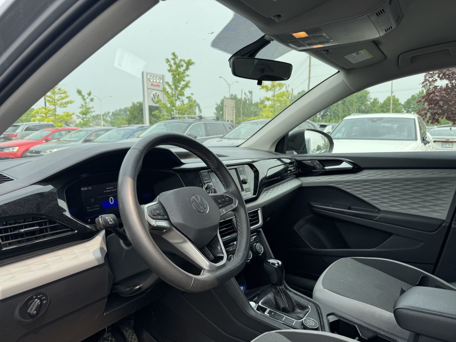 Volkswagen Taos  2023 à Saint-Bruno-de-Montarville, Québec