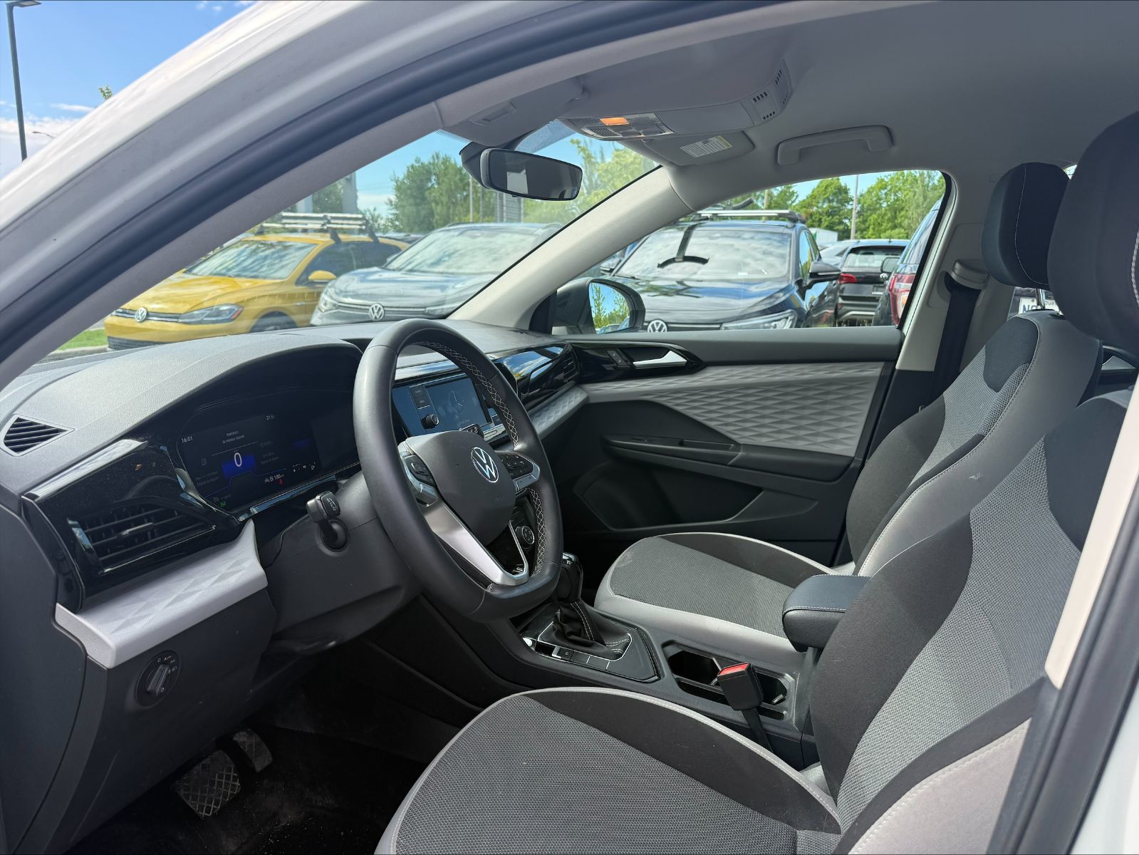 Volkswagen Taos  2023 à Saint-Bruno-de-Montarville, Québec