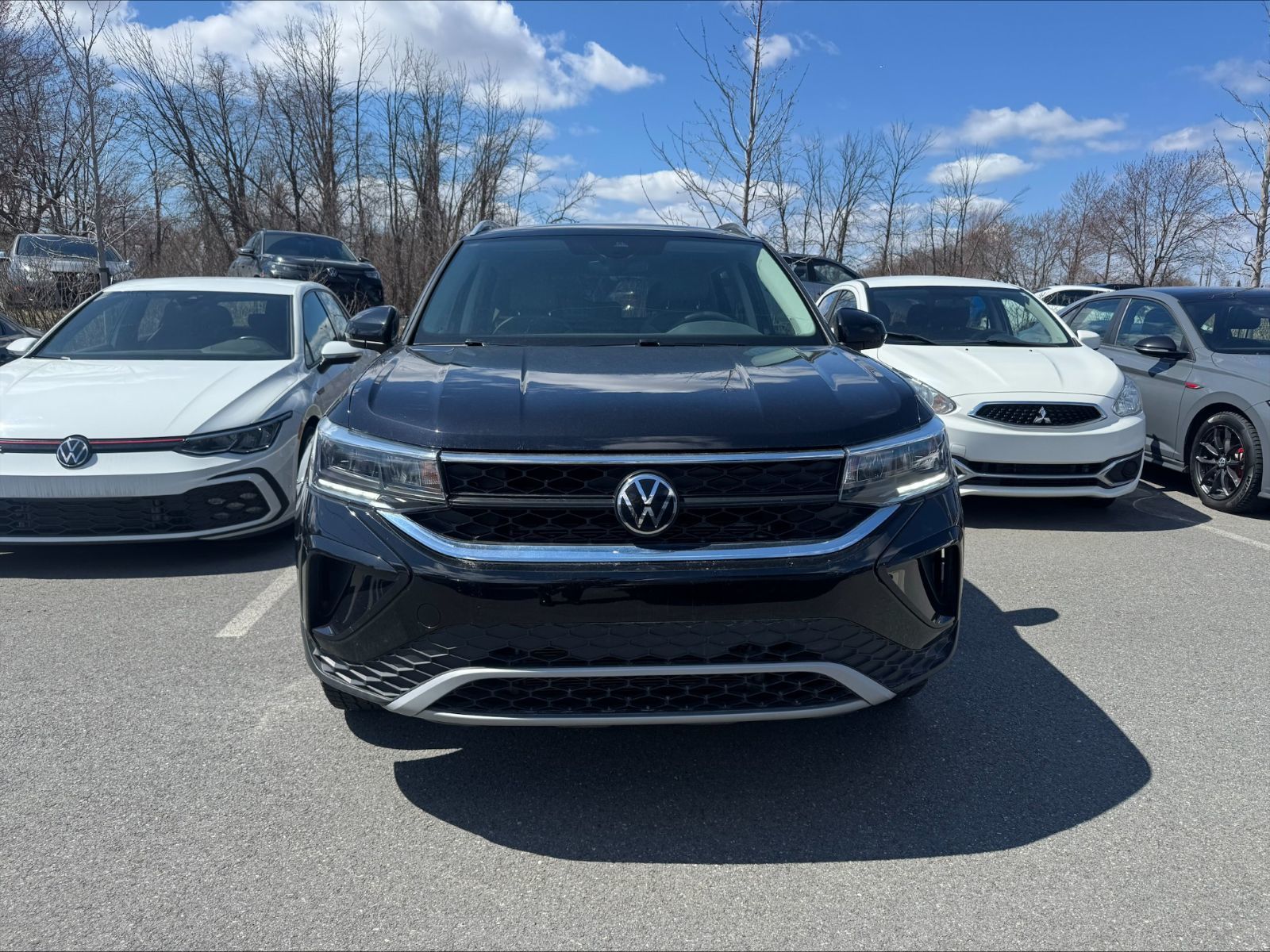 Volkswagen Taos  2024 à Saint-Bruno-de-Montarville, Québec