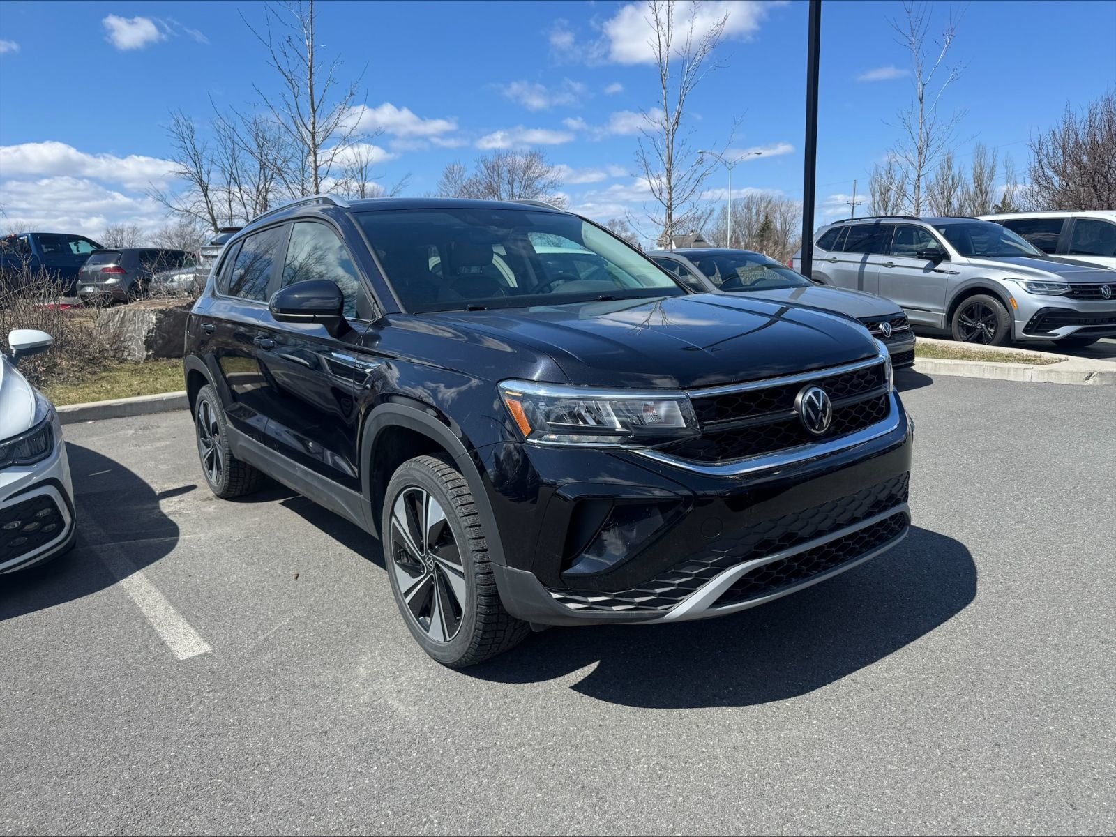 Volkswagen Taos  2024 à Saint-Bruno-de-Montarville, Québec