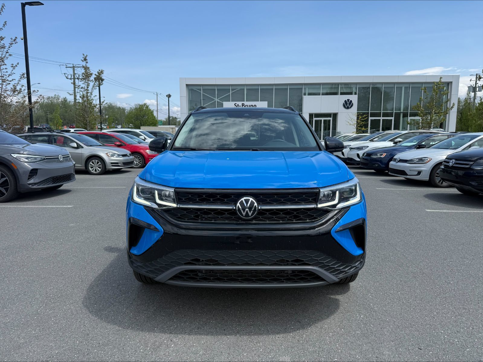 Volkswagen Taos  2024 à Saint-Bruno-de-Montarville, Québec