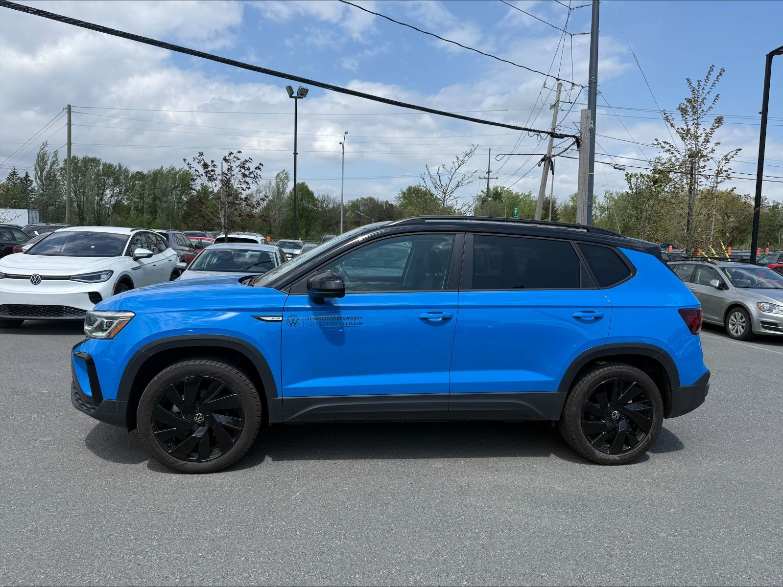 Volkswagen Taos  2024 à Saint-Bruno-de-Montarville, Québec