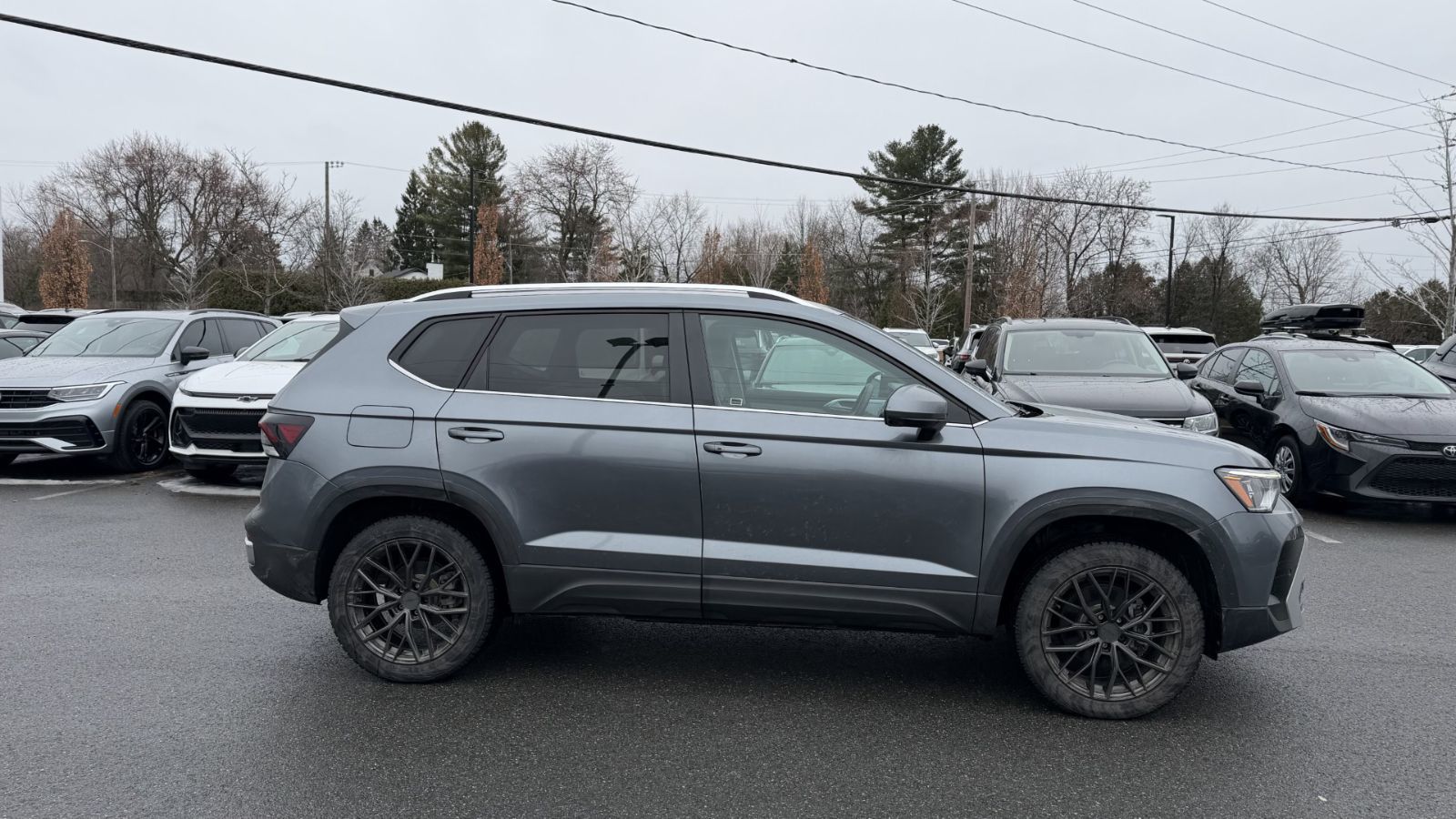 Volkswagen Taos  2025 à Saint-Bruno-de-Montarville, Québec