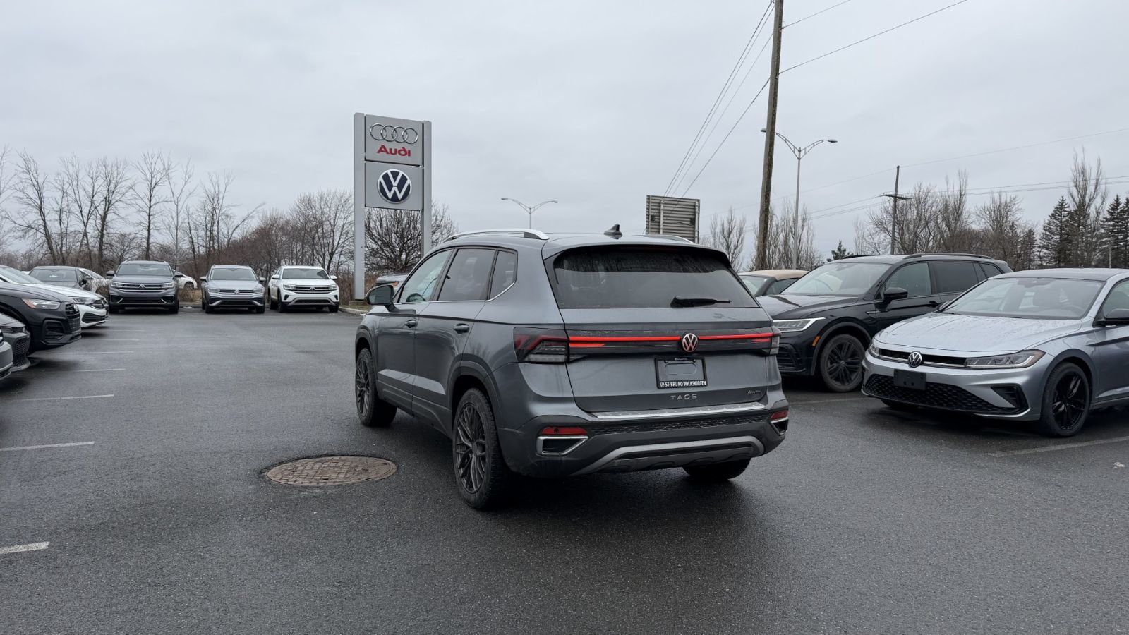 Volkswagen Taos  2025 à Saint-Bruno-de-Montarville, Québec