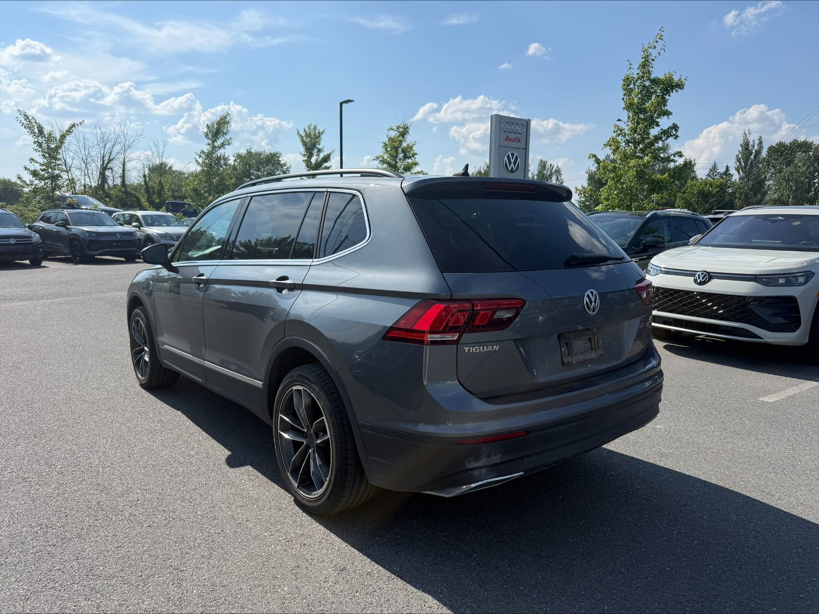 Volkswagen Tiguan  2018 à Saint-Bruno-de-Montarville, Québec